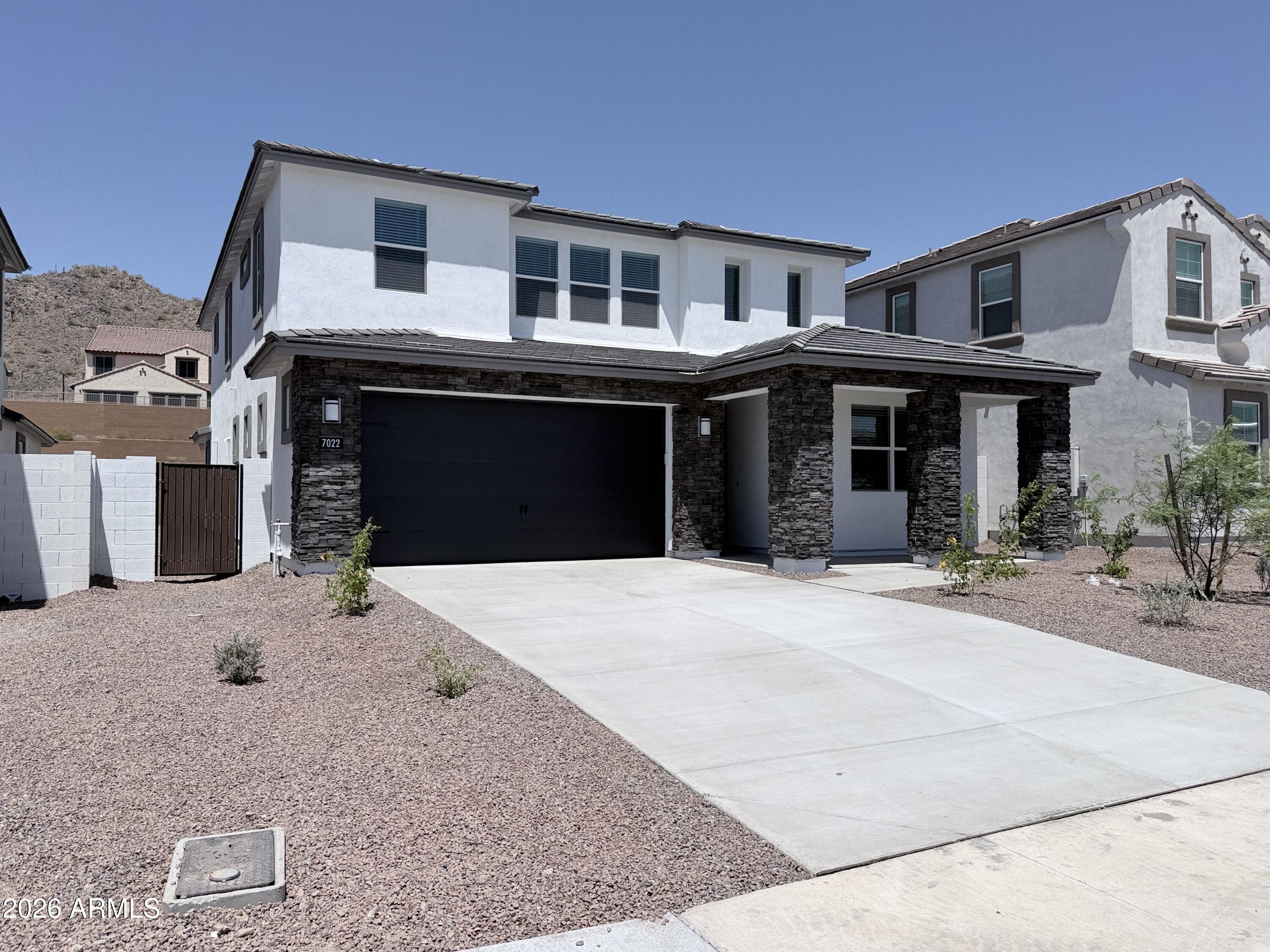7022 W Pinnacle Vista Drive
