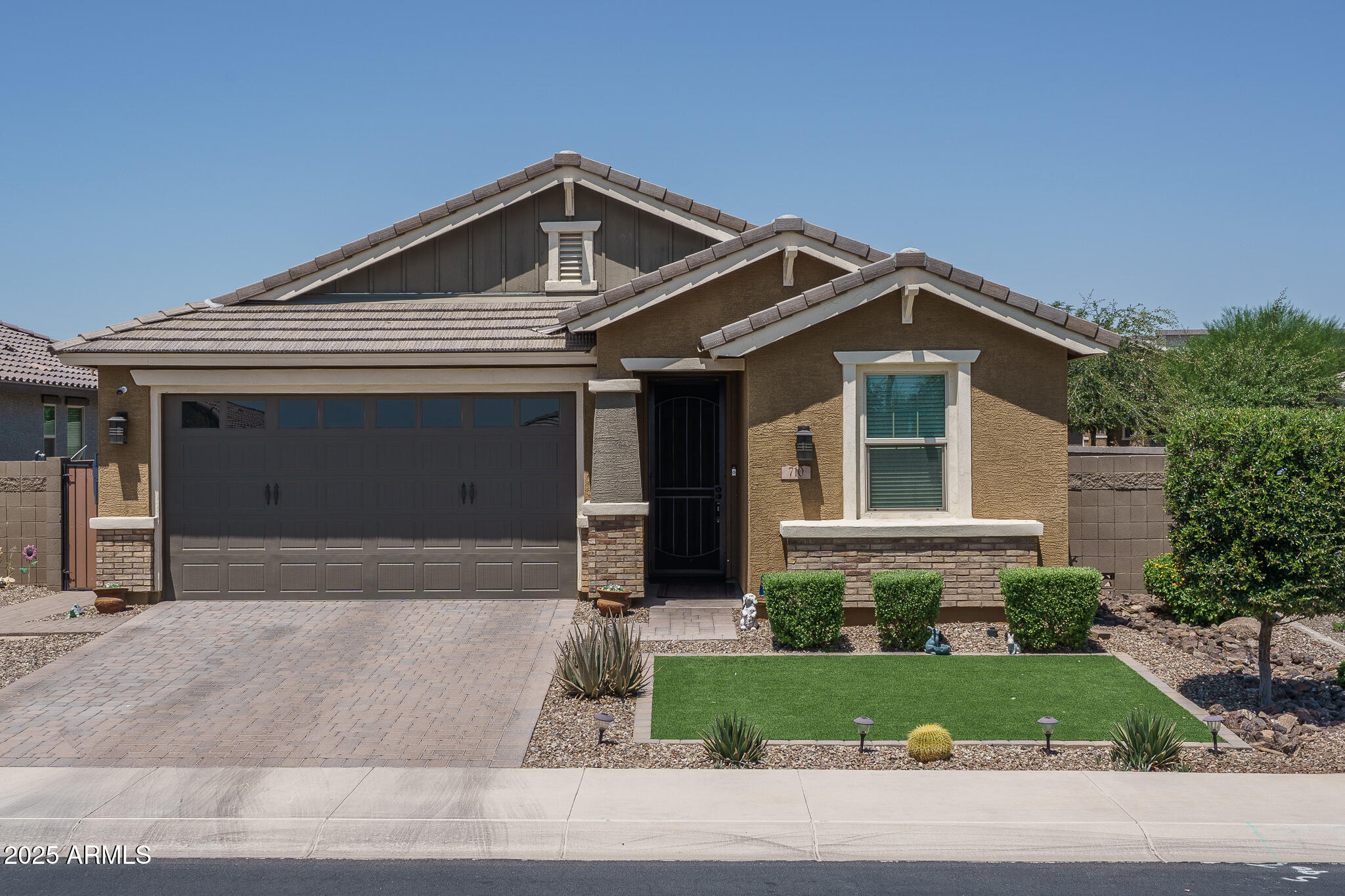 Homes 2 710 N 152ND Drive