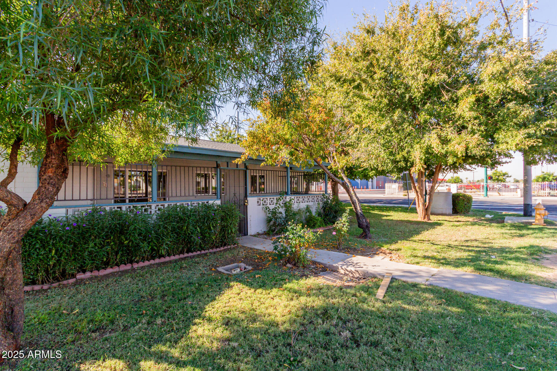 2985 N 19TH Avenue 11