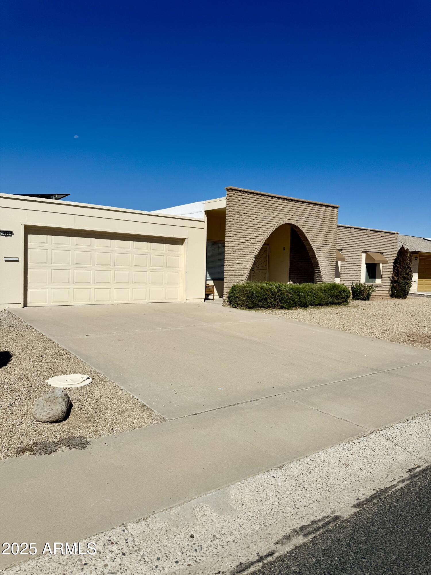 14202 N LAKEFOREST Drive