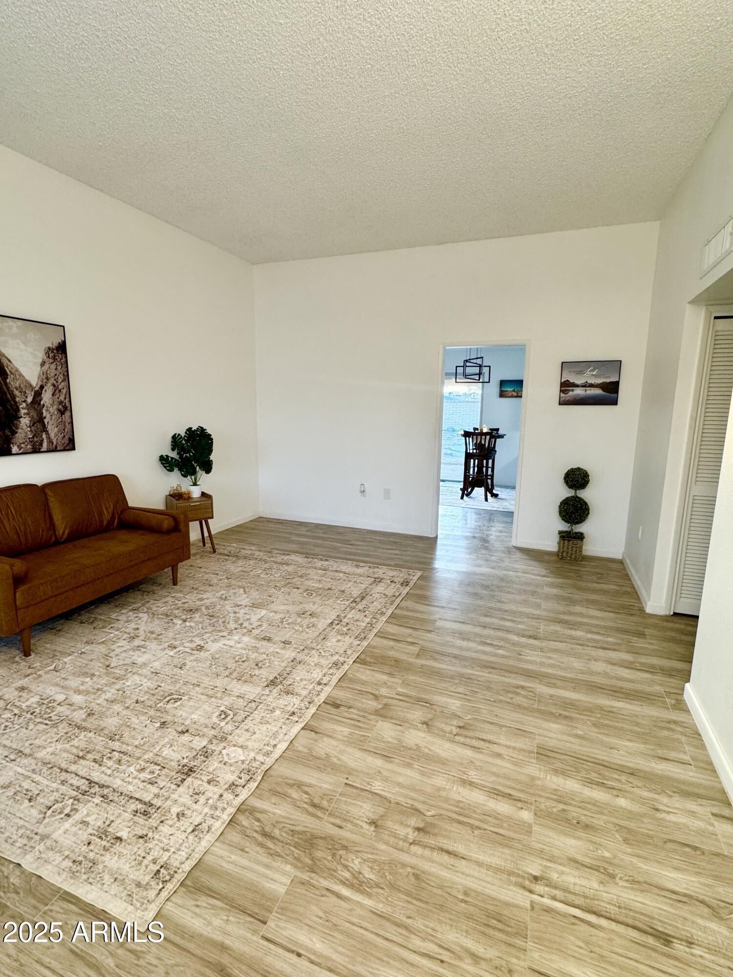 14202 N LAKEFOREST Drive