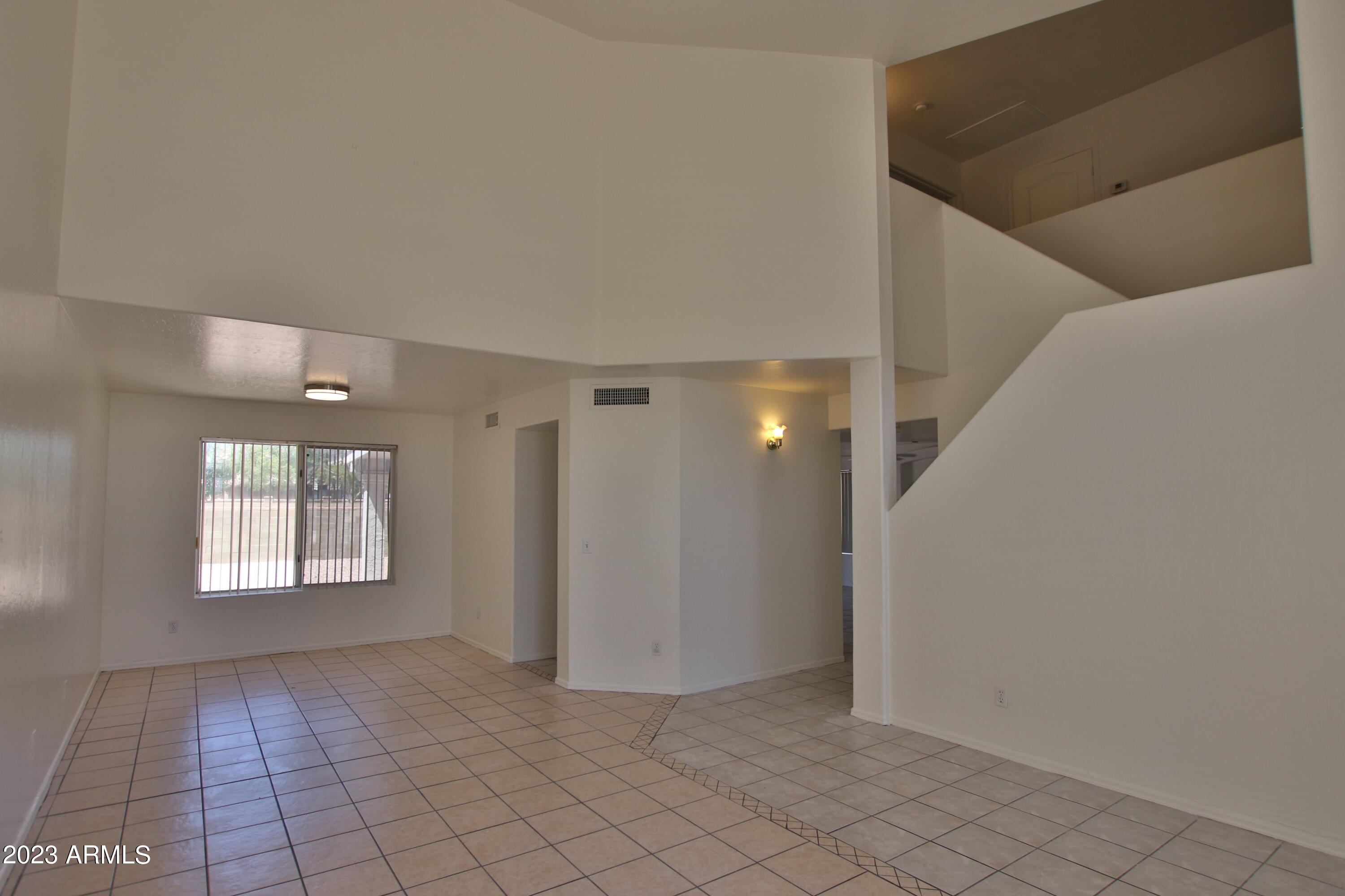 Photo 6 of 17 of 632 S SADDLE Street house