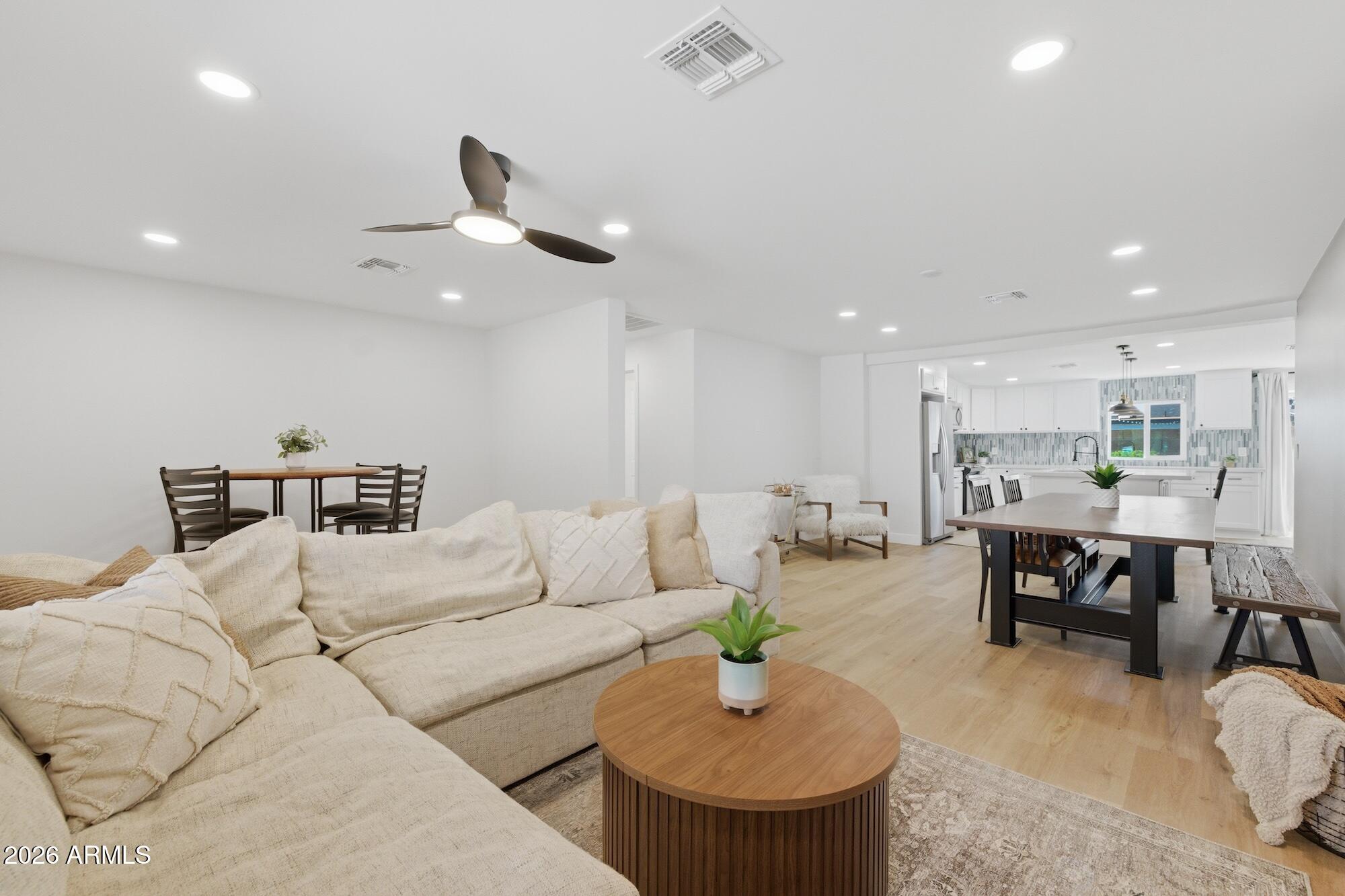 3713 E HARVARD Street