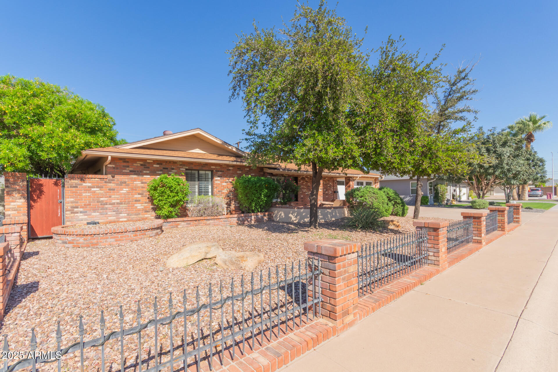 Homes for Sale in Queen Creek Arizona 2 8110 E WINDSOR Avenue