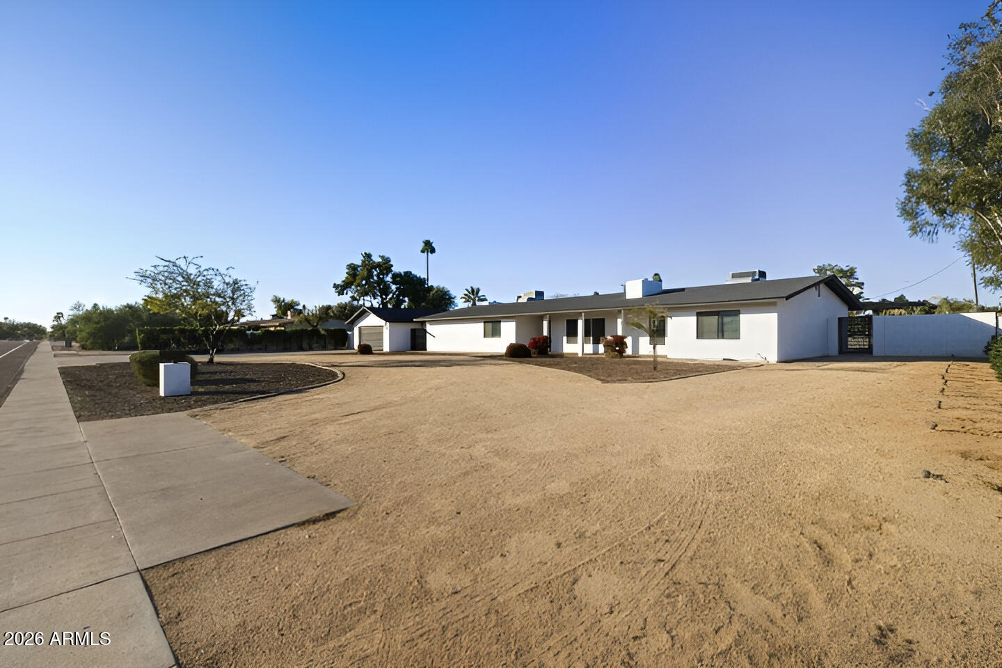 7834 E SWEETWATER Avenue