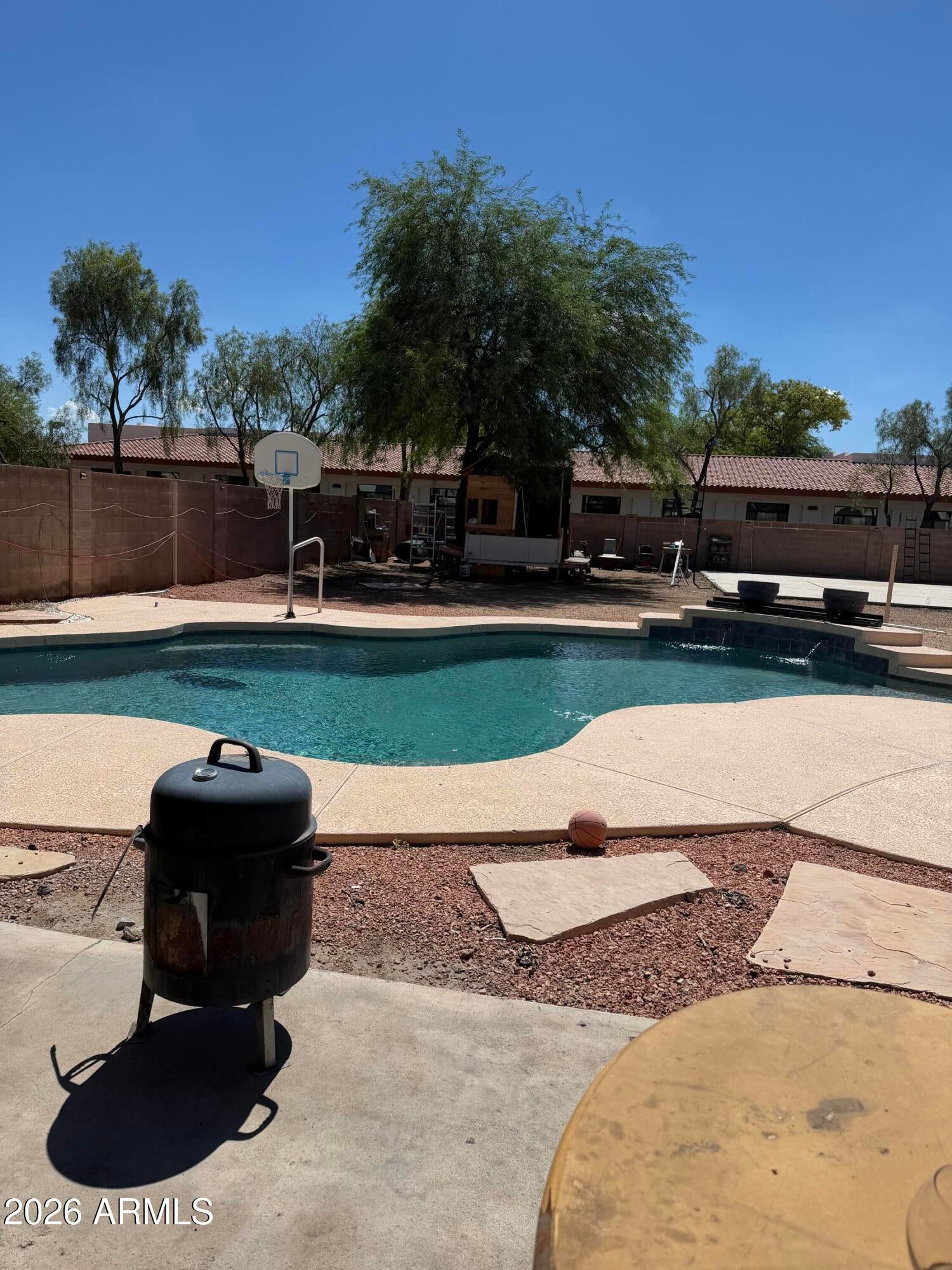3237 E ROSEMONTE Drive