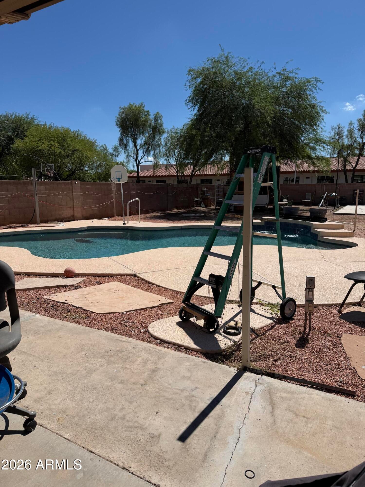 3237 E ROSEMONTE Drive