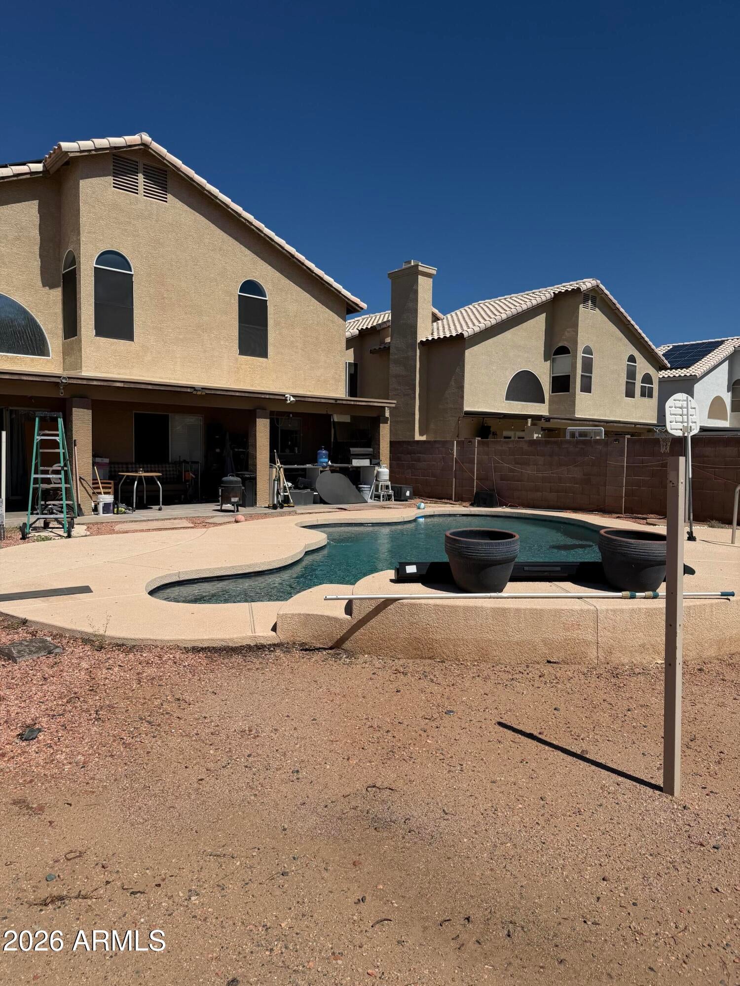 3237 E ROSEMONTE Drive