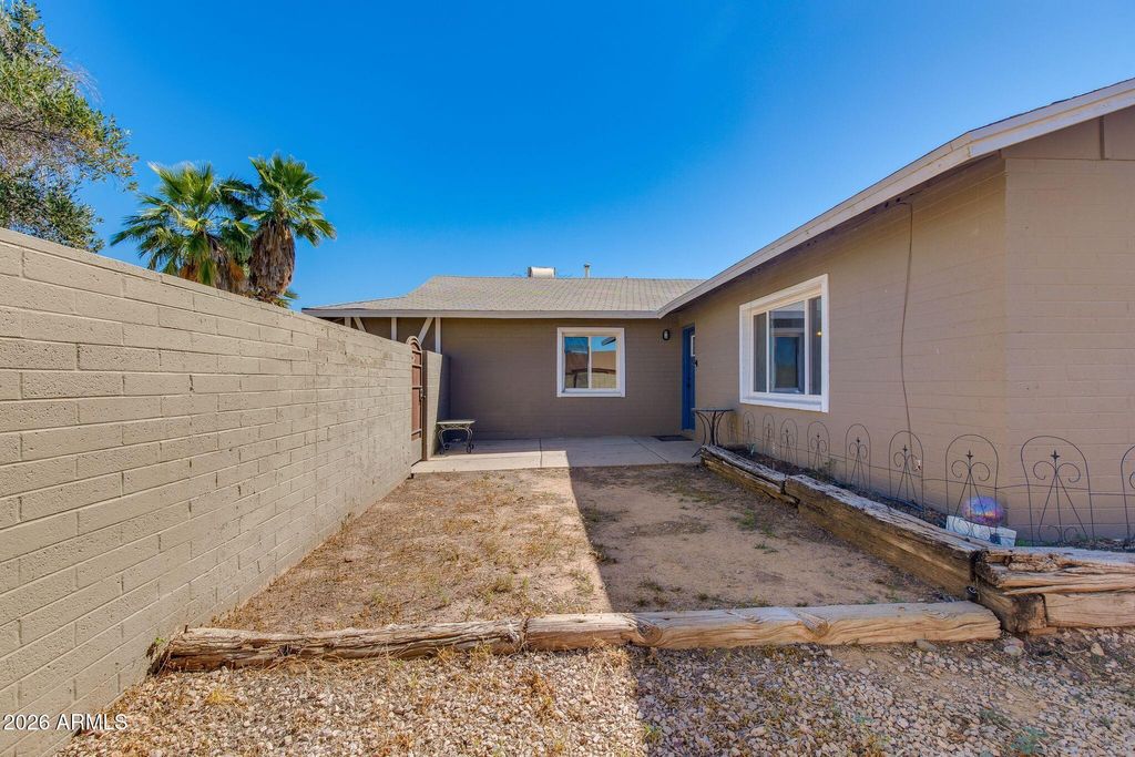 Photo of 4415 E Chambers Street, Phoenix, AZ 85040 (MLS # 6999650)