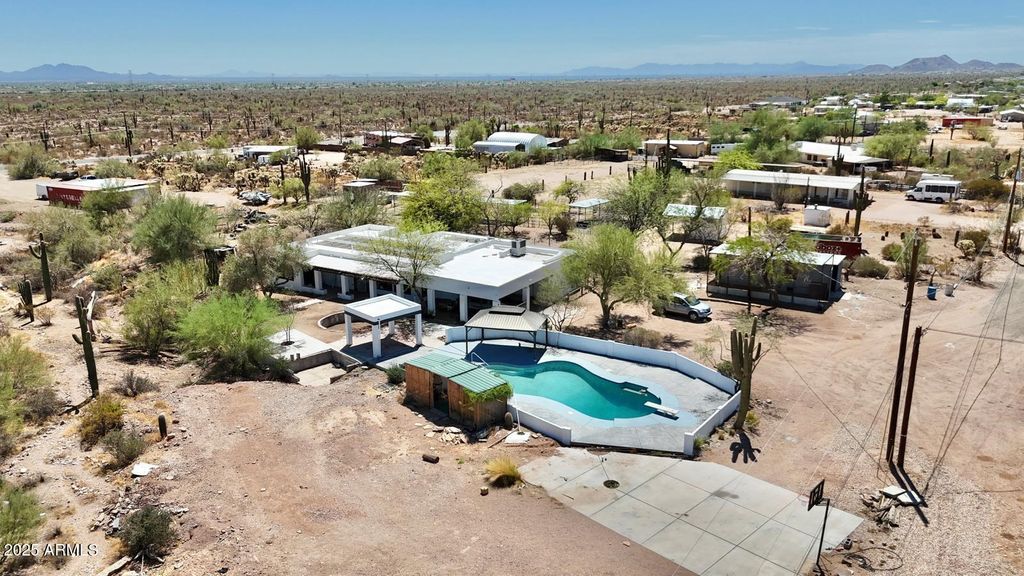 Photo of 1065 W Whiteley Street, Apache Junction, AZ 85120 (MLS # 6897576)