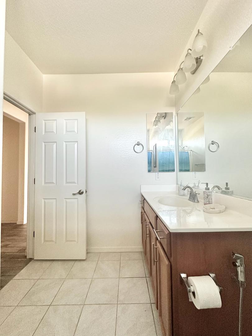 16492 W Caldwell Street