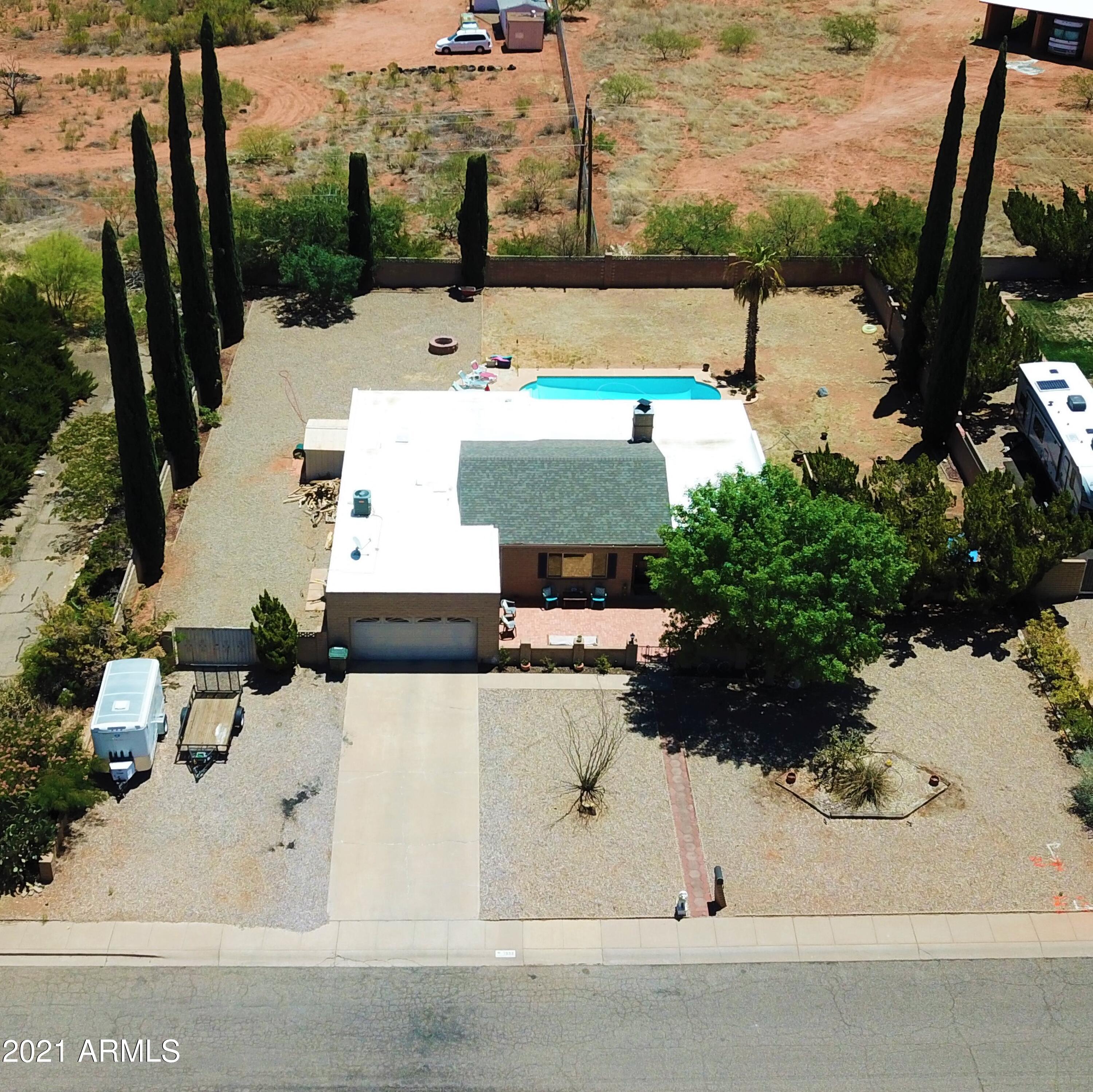 TOWN & COUNTRY ESTATES UNIT 6 - Residential