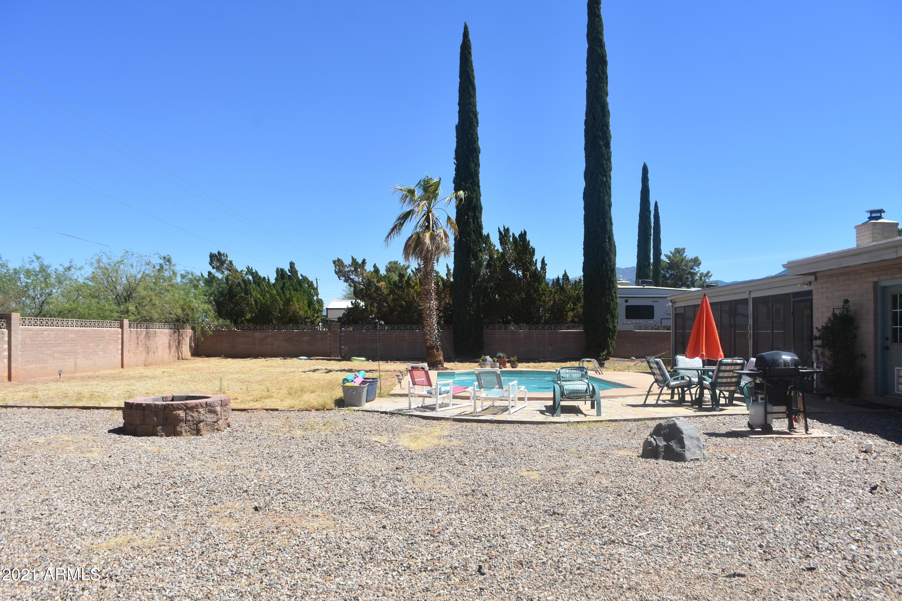 TOWN & COUNTRY ESTATES UNIT 6 - Residential