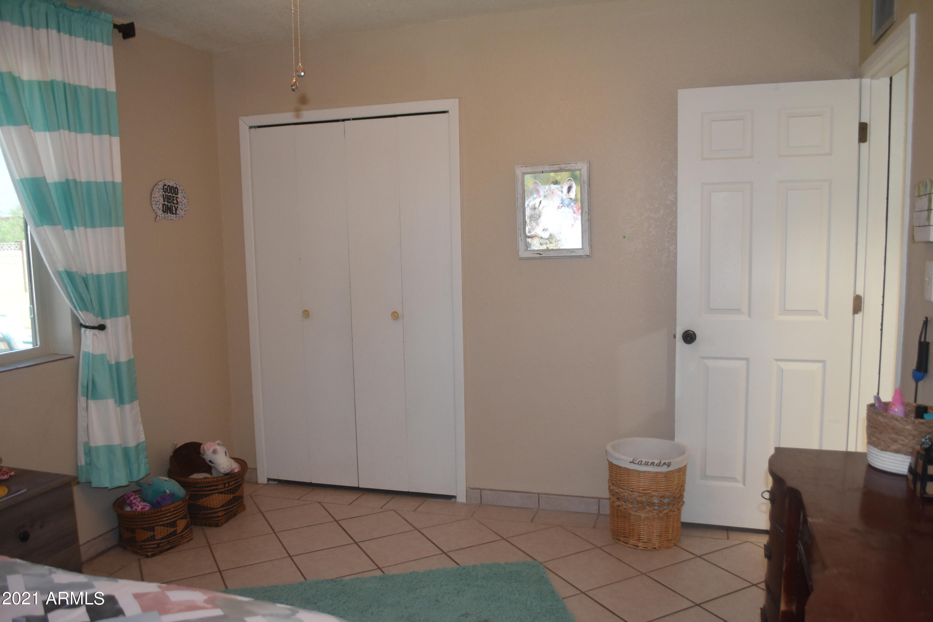 TOWN & COUNTRY ESTATES UNIT 6 - Residential