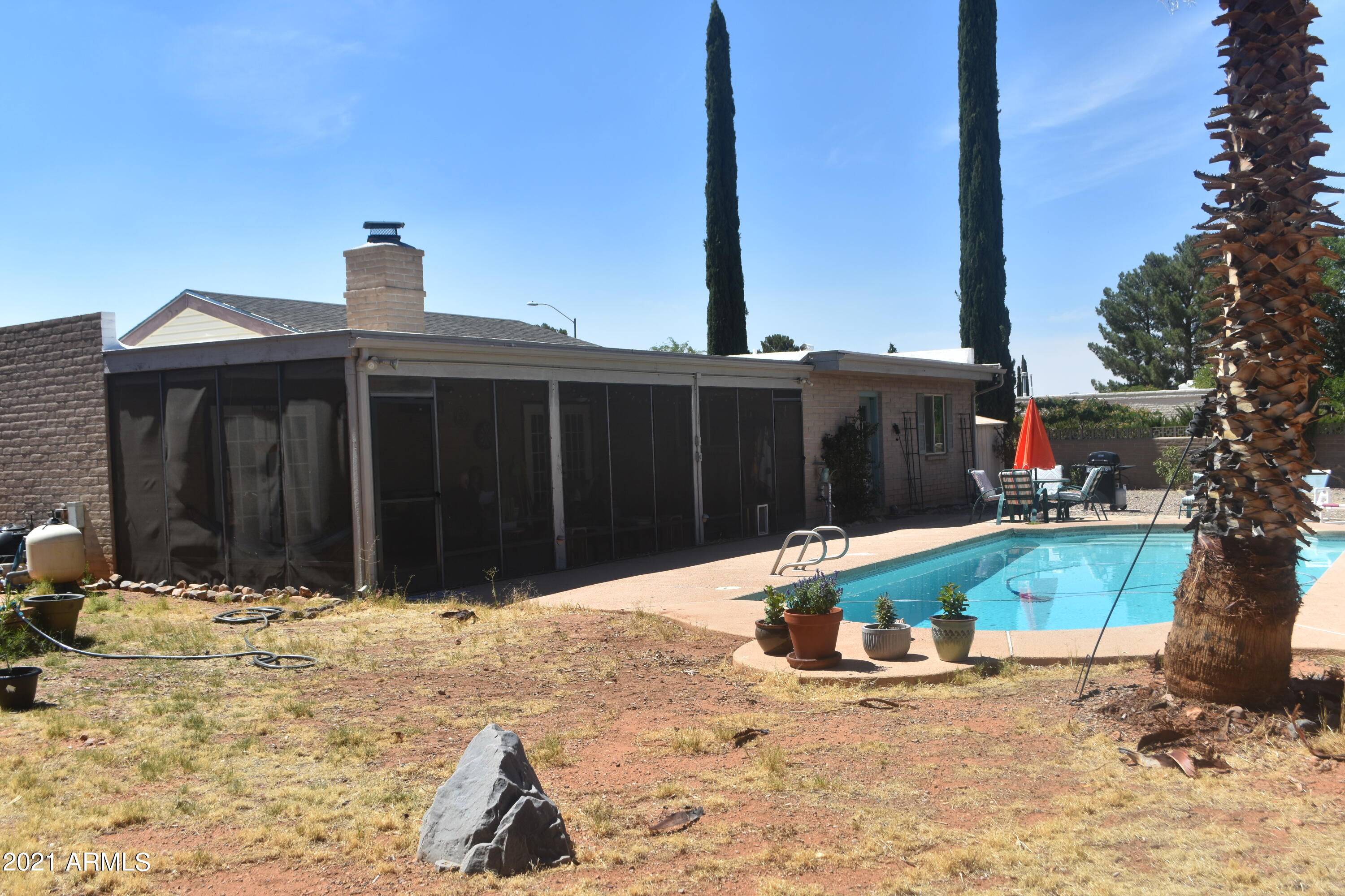 TOWN & COUNTRY ESTATES UNIT 6 - Residential