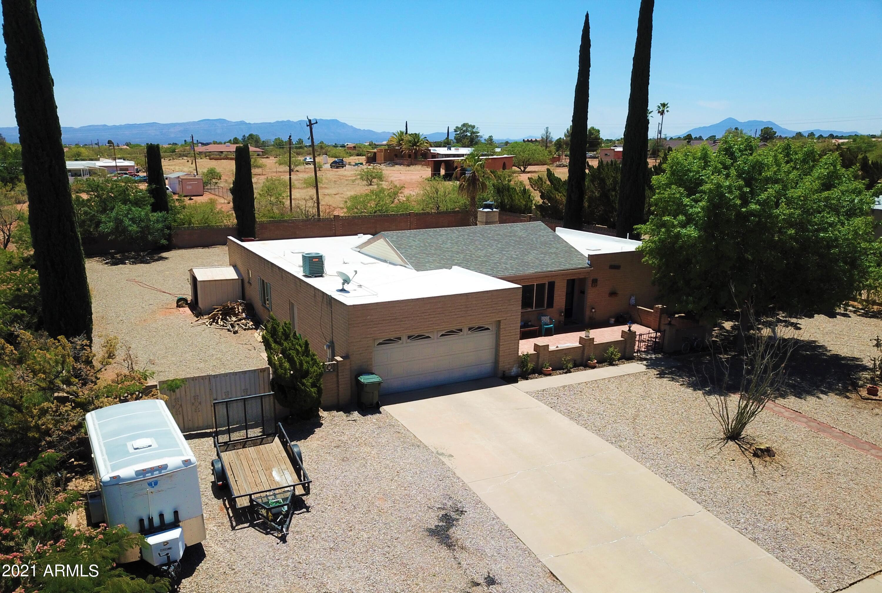 TOWN & COUNTRY ESTATES UNIT 6 - Residential