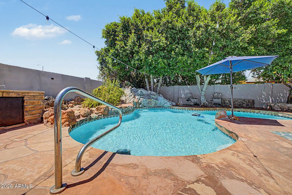 Photo of 722 N Kachina, Mesa, AZ 85203 (MLS # 7026404)