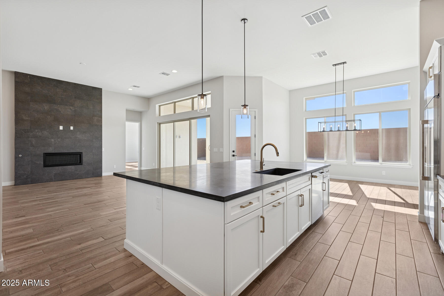 20645 W BERRIDGE Lane