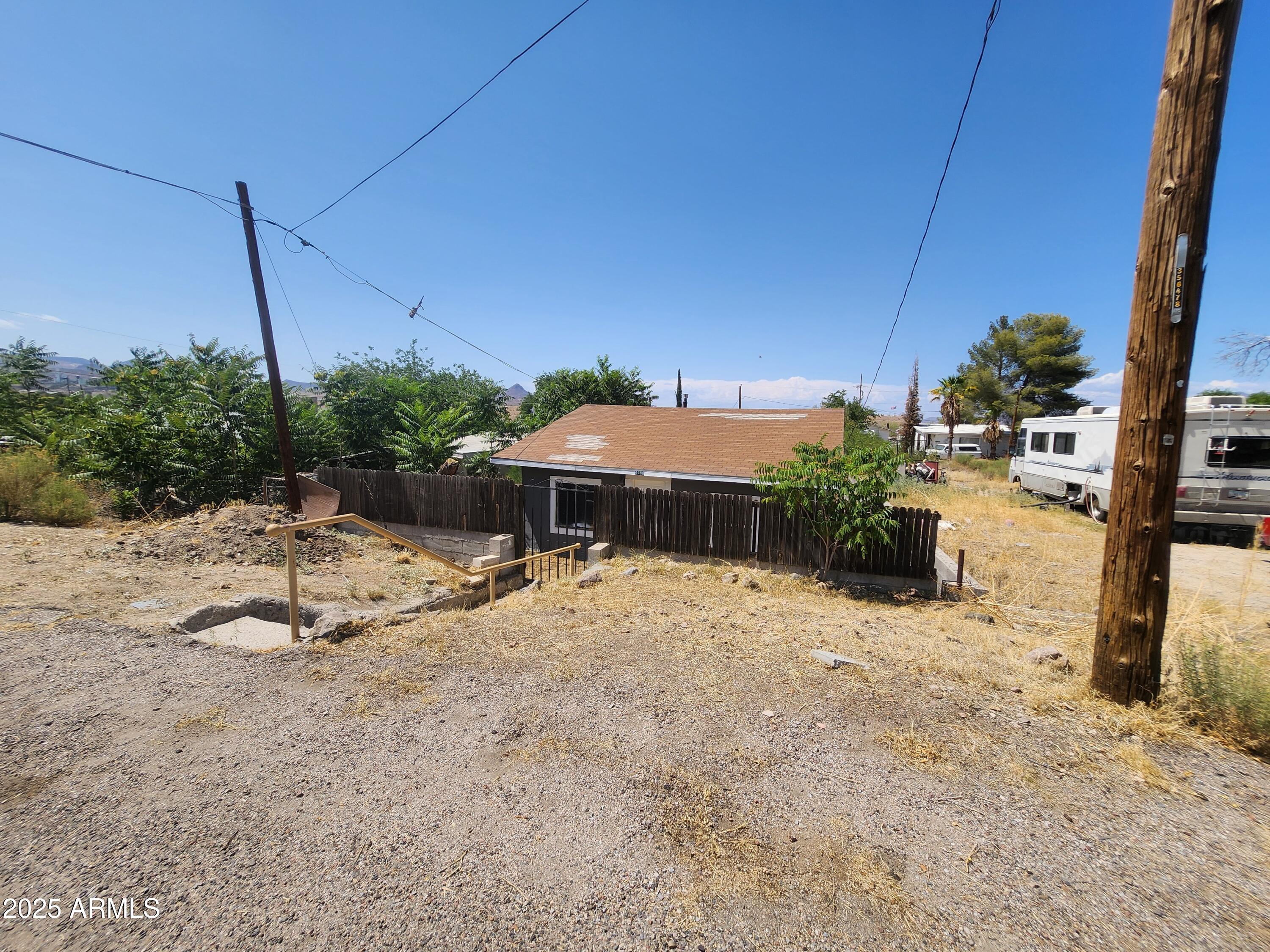 Homes 2 4488 E CALLE PEQUENA --