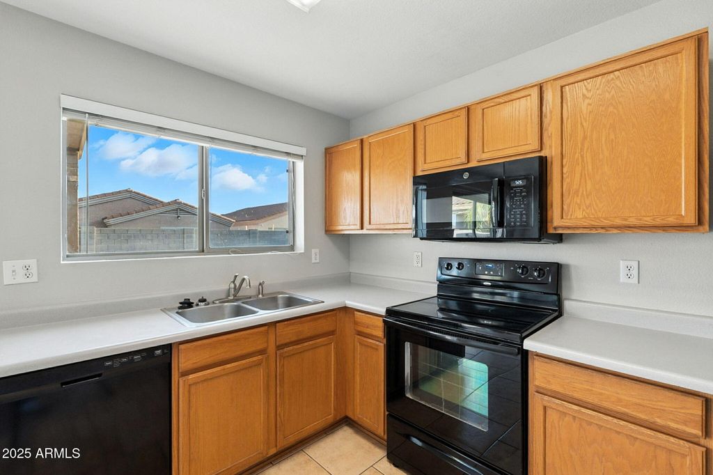 Photo of 11865 W Edgemont Avenue, Avondale, AZ 85392 (MLS # 6912336)
