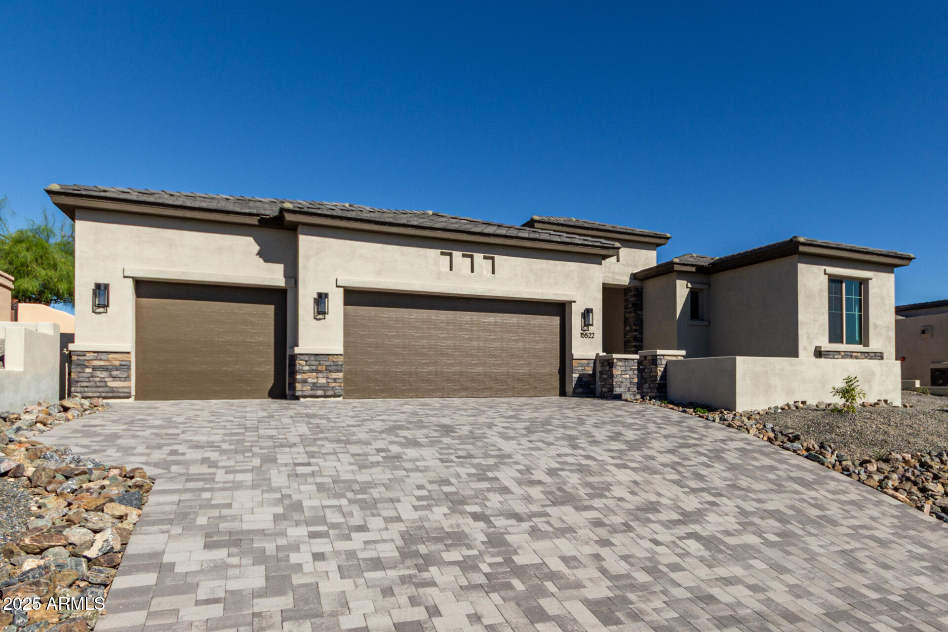 15522 E CHICORY Drive