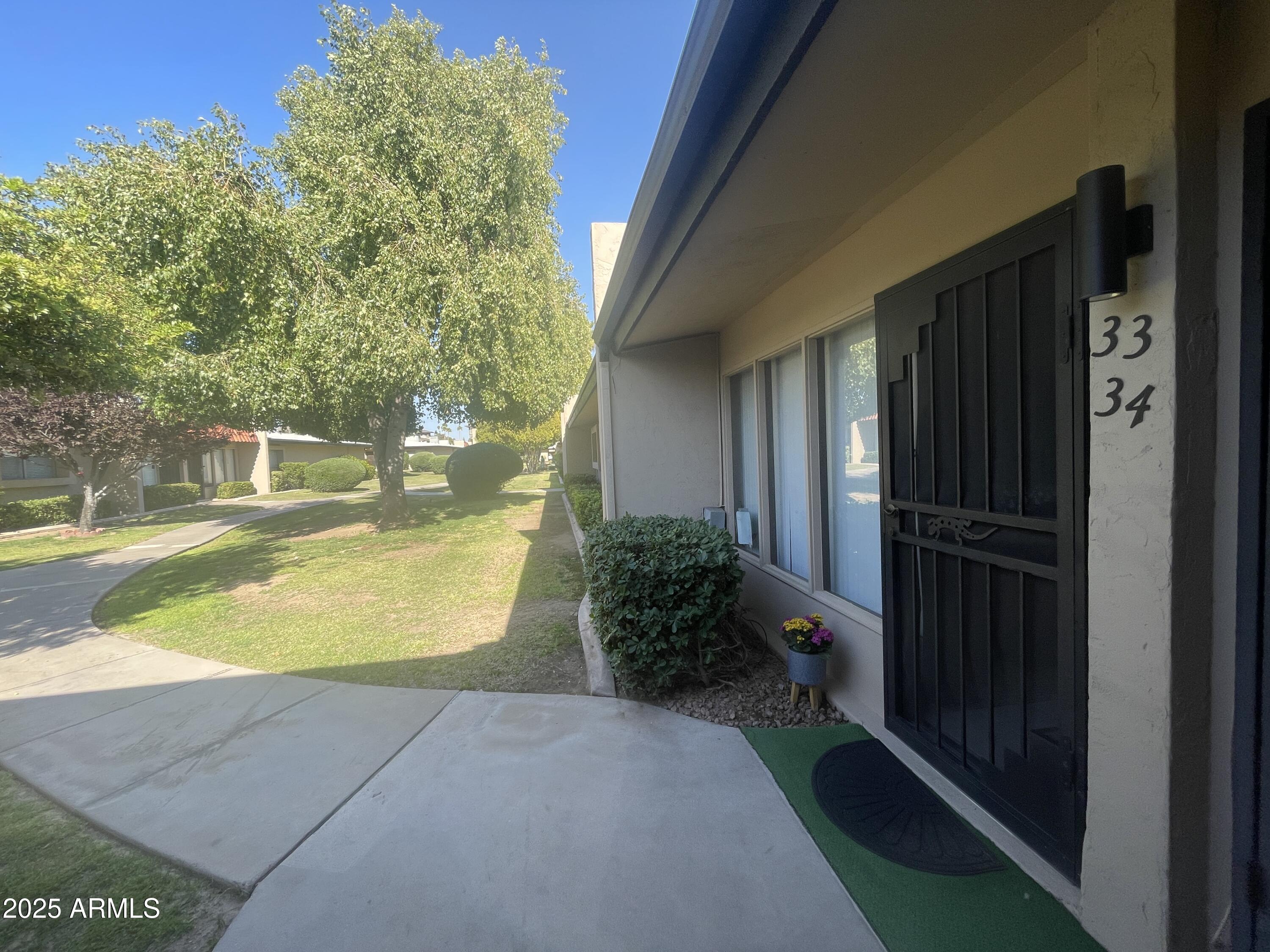 1320 E Bethany Home Road Road 33