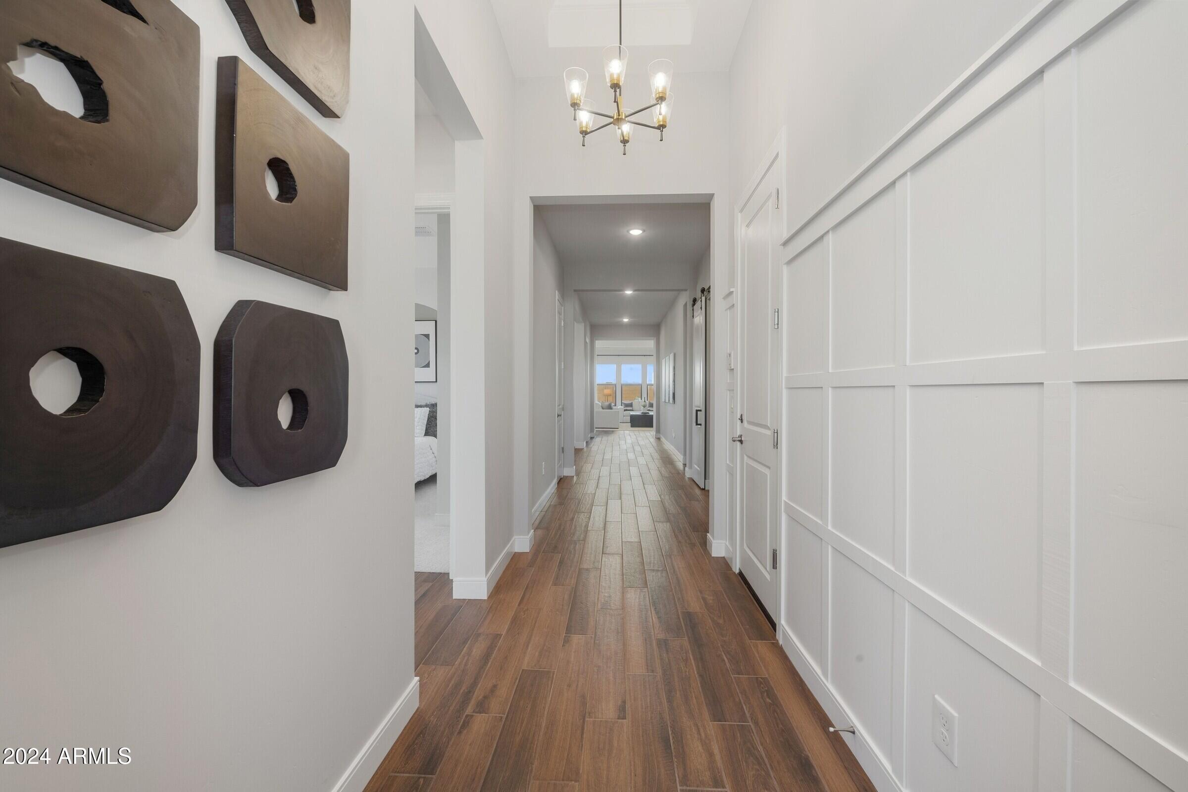 504 E Aurora Drive