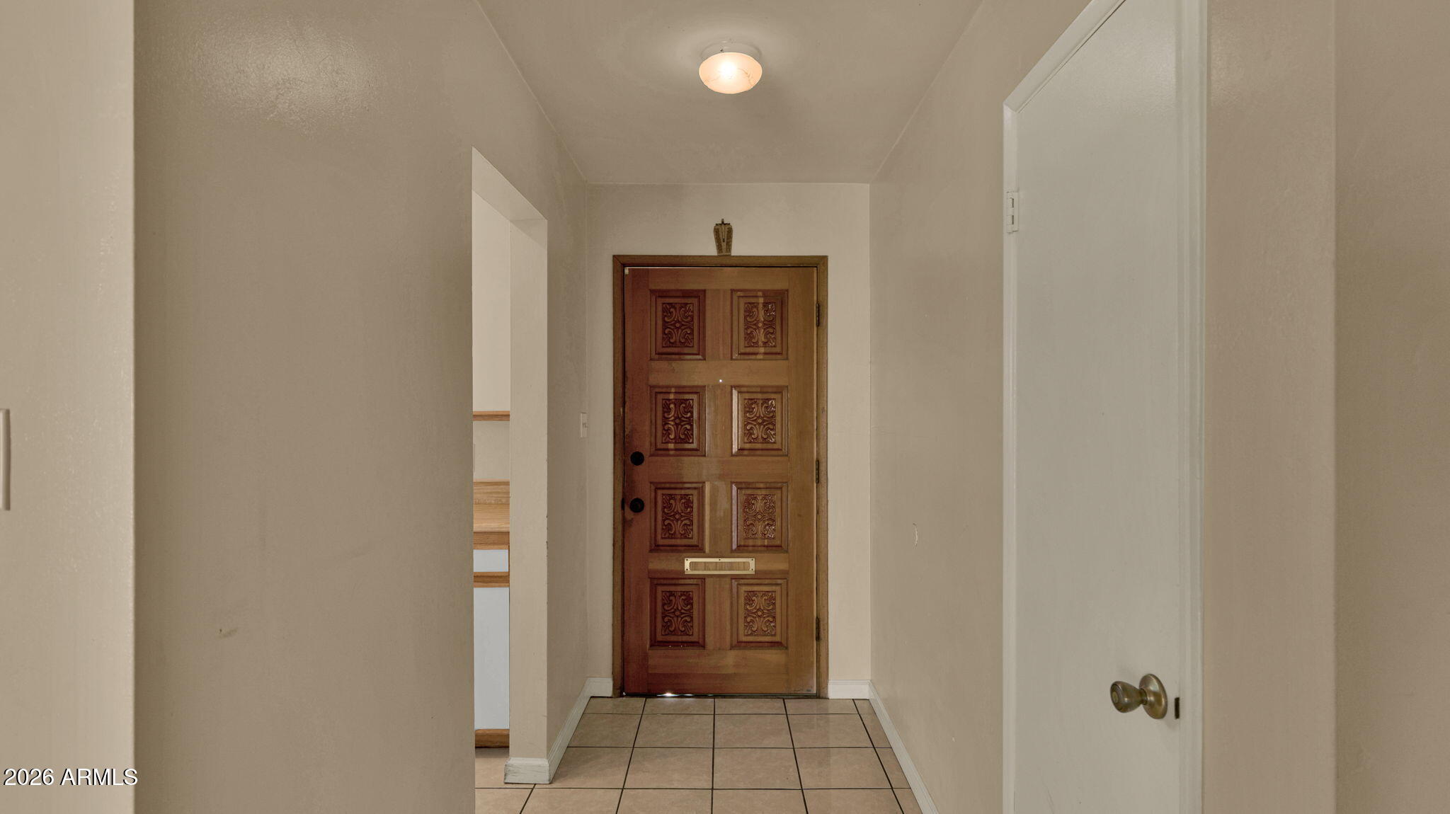 7526 E Minnezona Avenue