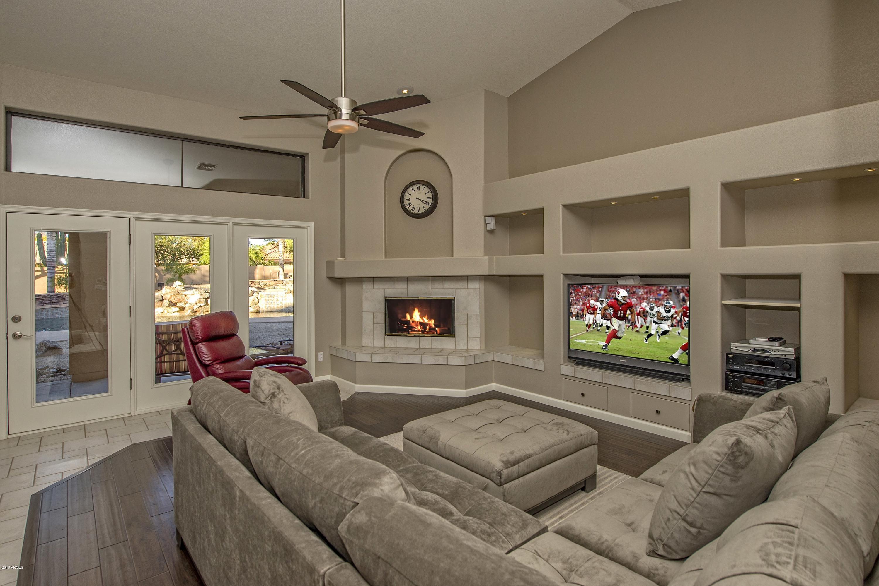 4548 W Mariposa Grande Lane