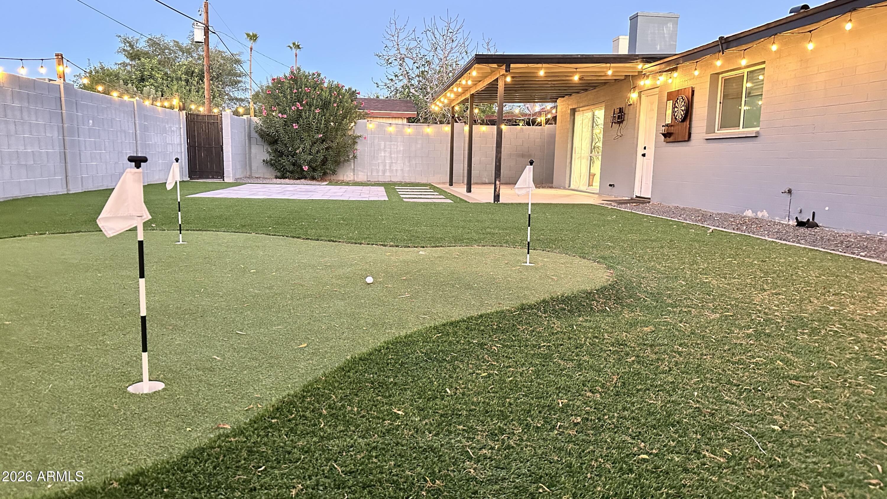 1726 W ROYAL PALM Road