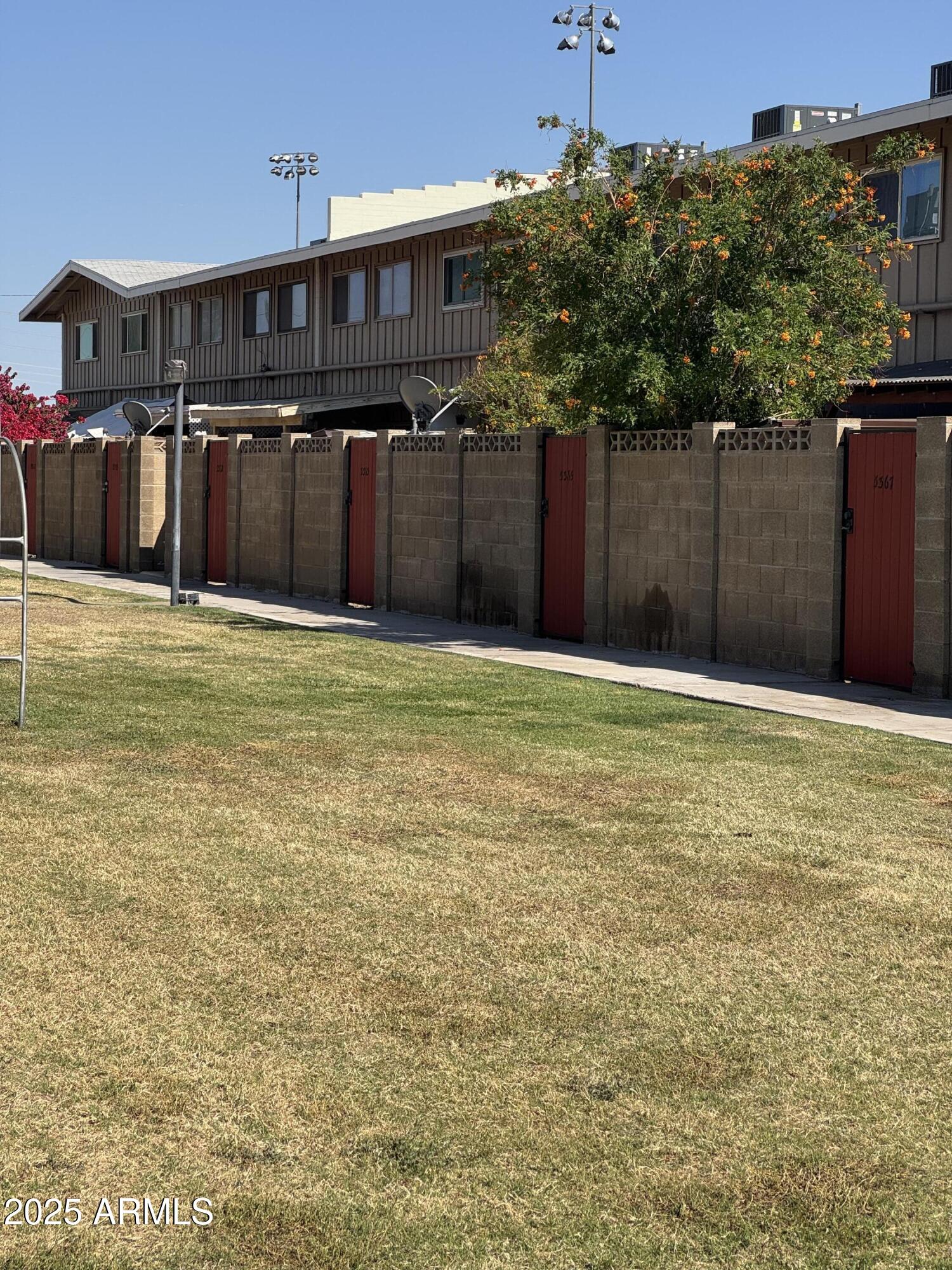 5363 N Black Canyon Highway