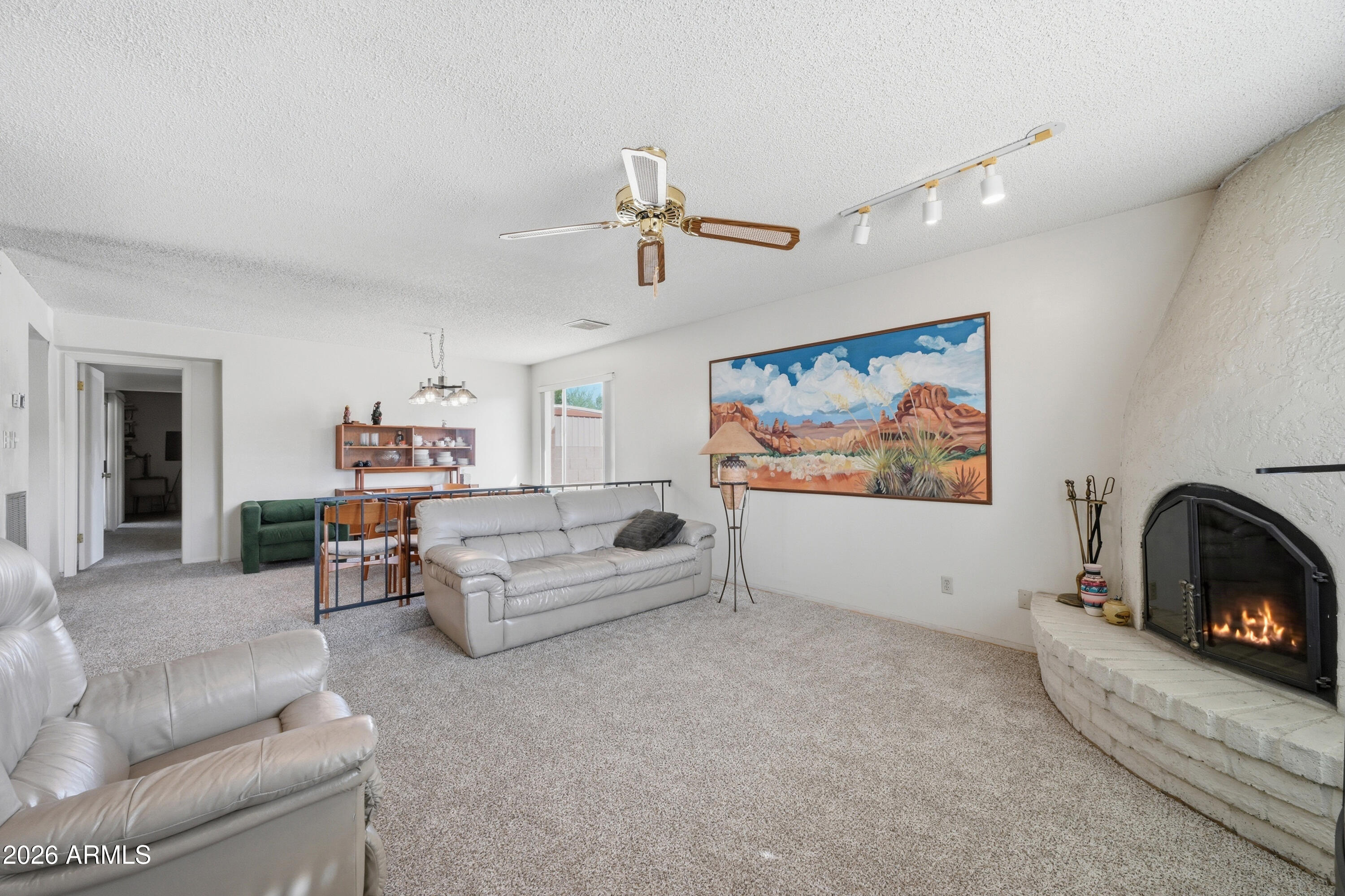 2566 S PATTERSON --