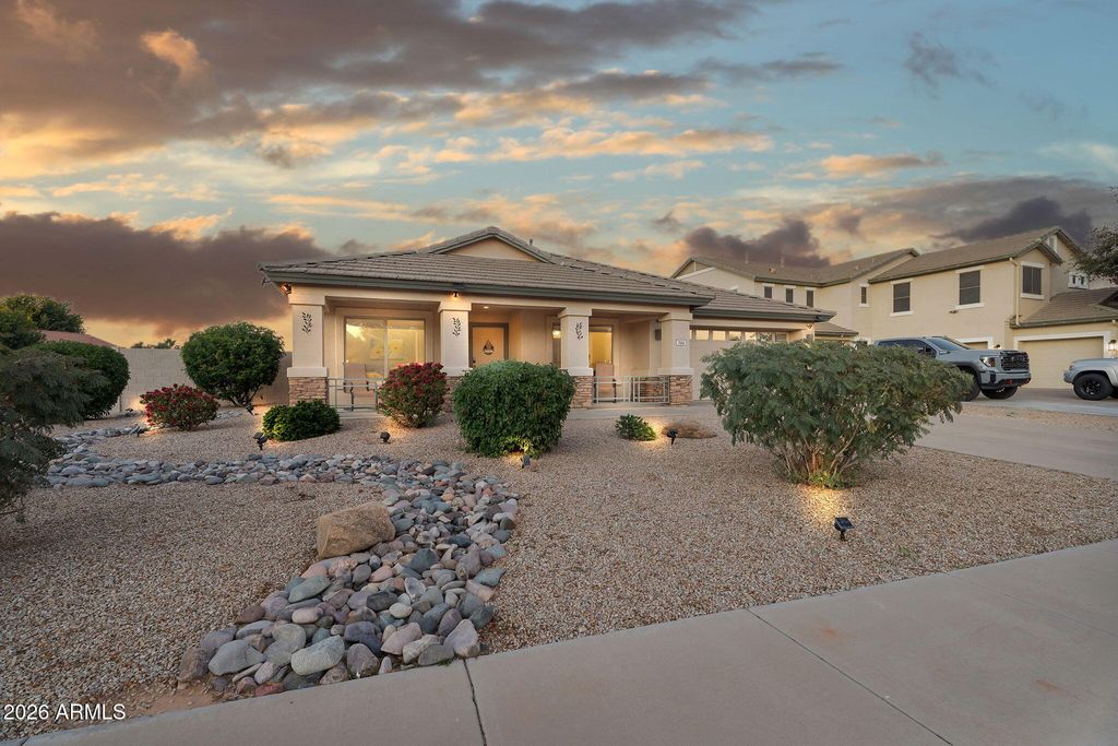 Photo of 700 W Gascon Road, San Tan Valley, AZ 85143 (MLS # 6970486)