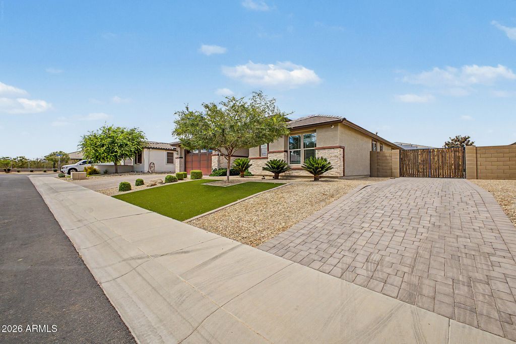 Photo of 12542 W Krall Court, Glendale, AZ 85307 (MLS # 7019957)