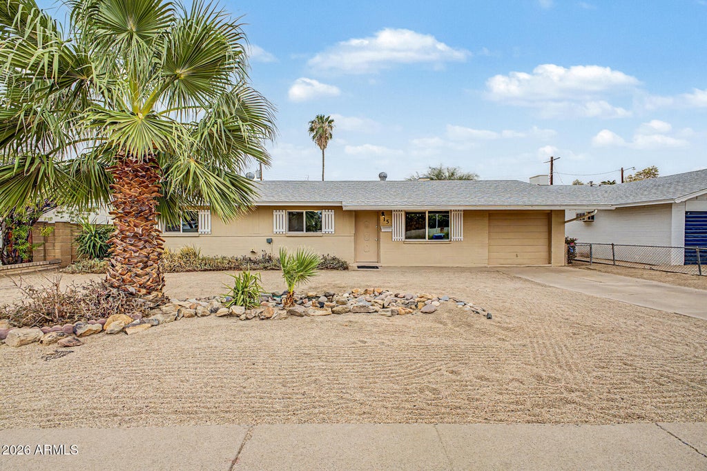 Photo of 15 E Alameda Drive, Tempe, AZ 85282 (MLS # 7061538)