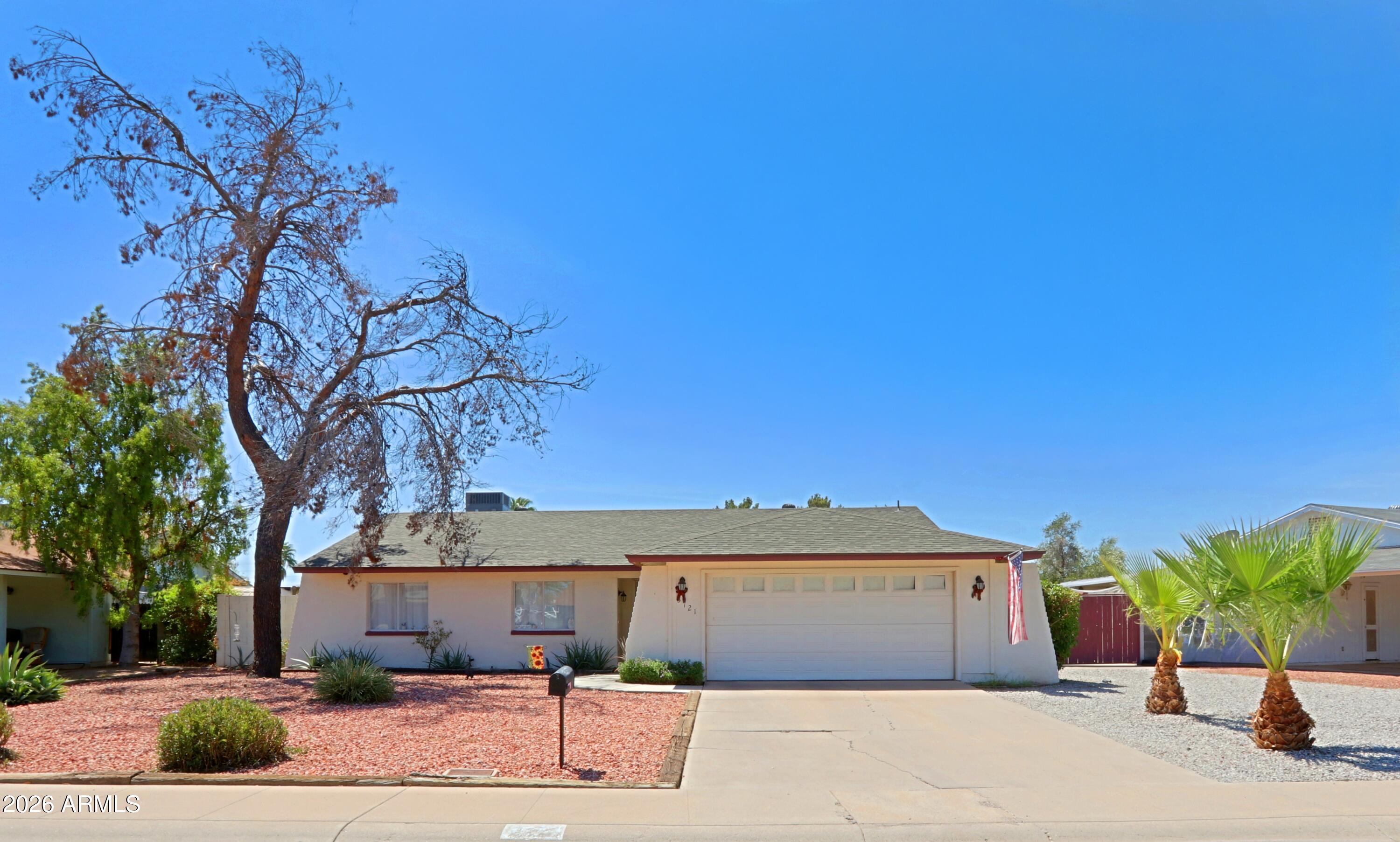 3721 W CALAVAR Road