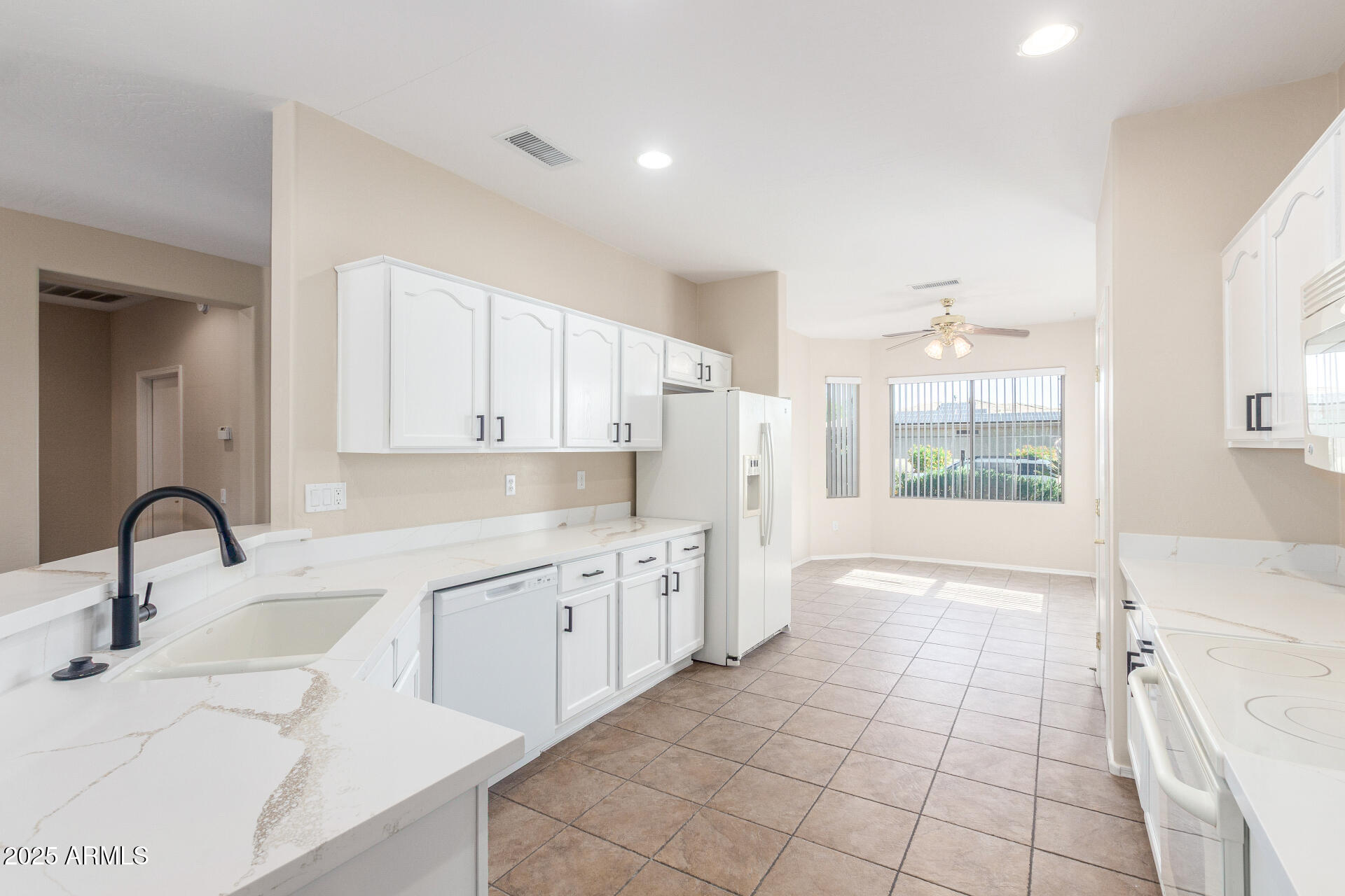 16639 W BAJADA Trail