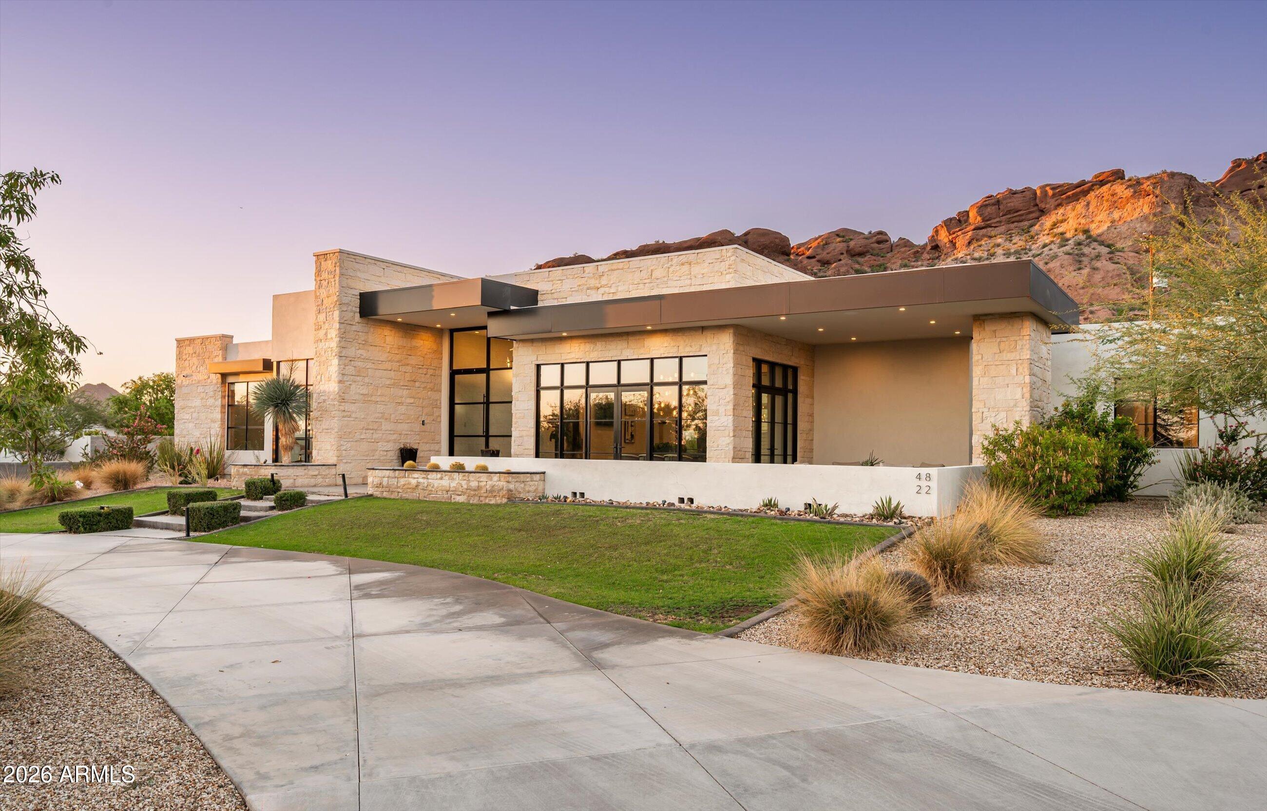 4822 E PALOMINO Road