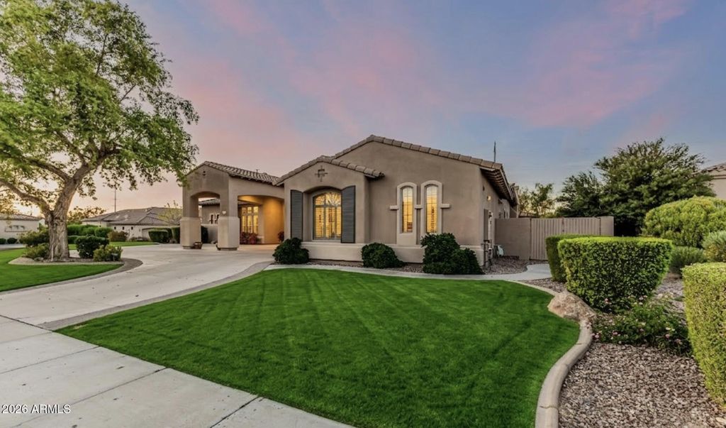 Photo of 10834 E Cannon Drive, Scottsdale, AZ 85259 (MLS # 7000702)