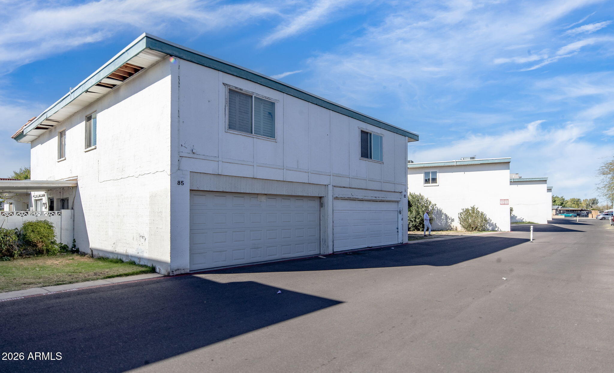 2132 W GLENROSA Avenue C85