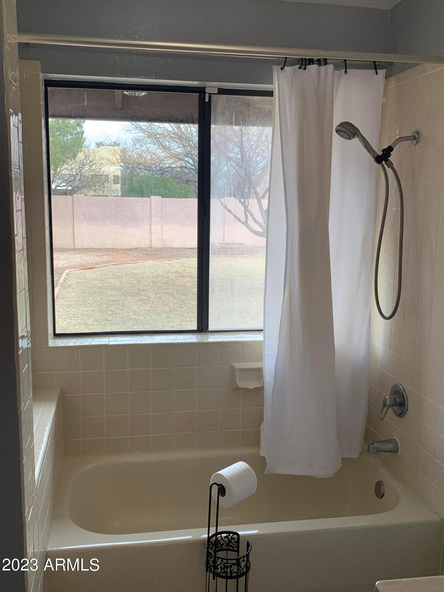 TRACT UNIT 111 - Residential Lease