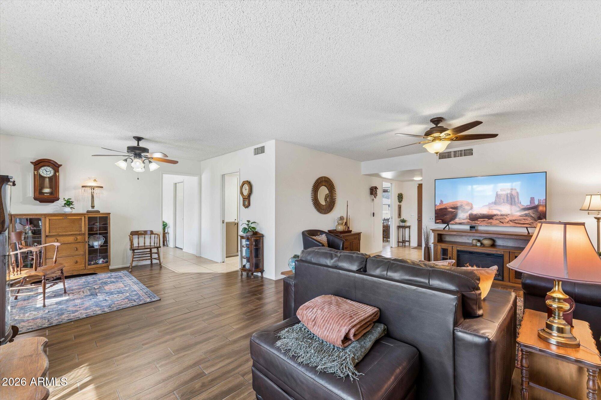 9721 W GREENWAY Road