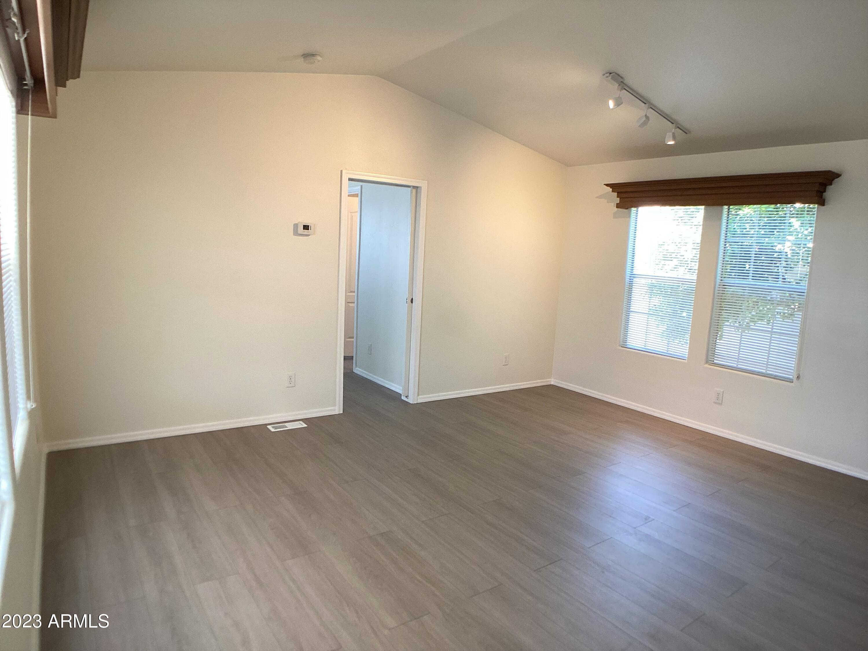 2206 S Ellsworth Road 1736