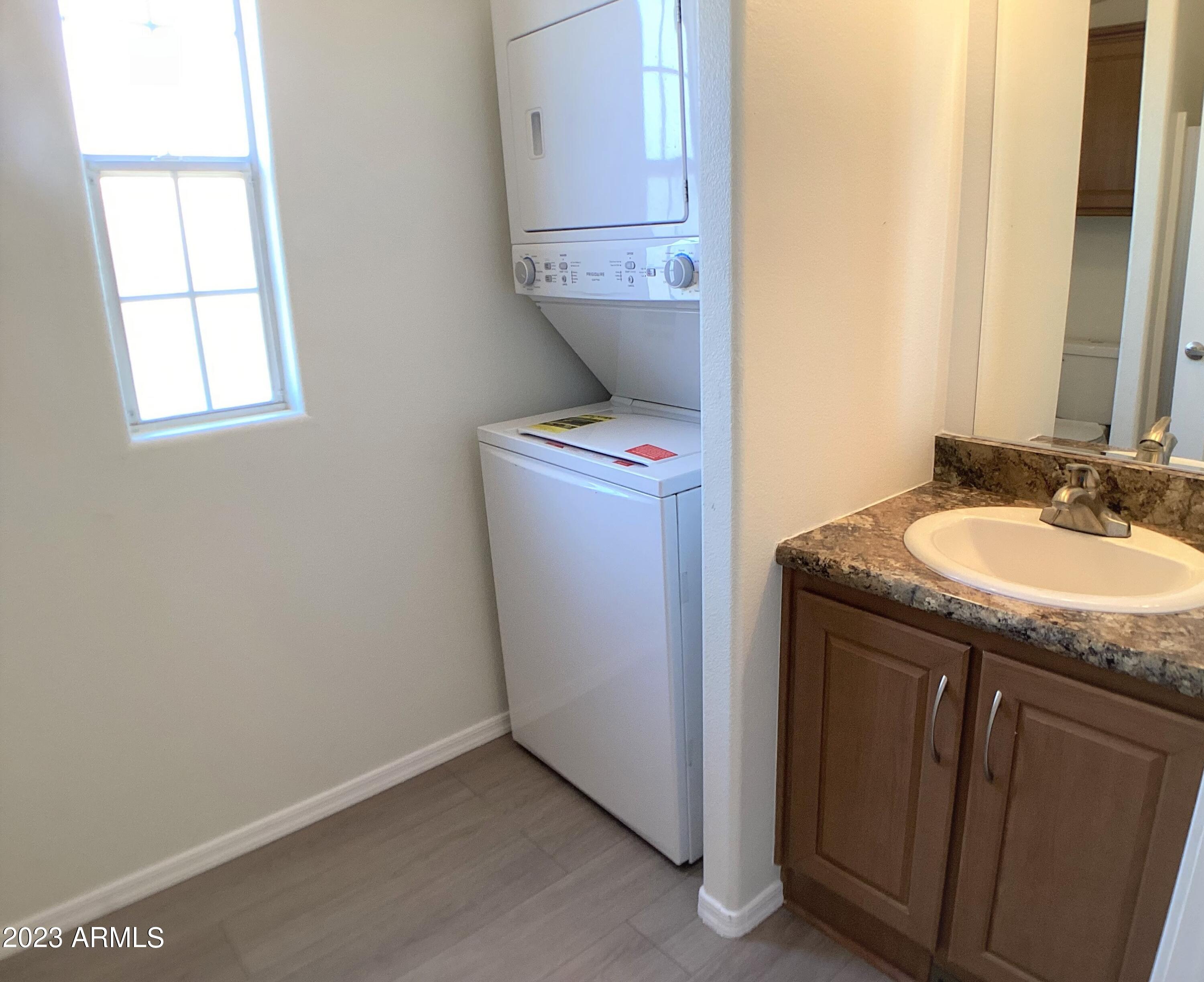 2206 S Ellsworth Road 1736