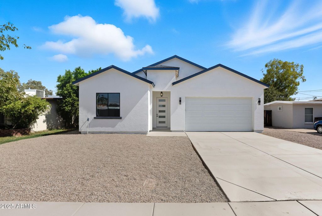 Photo of 415 S Robert Road S, Tempe, AZ 85281 (MLS # 6867384)
