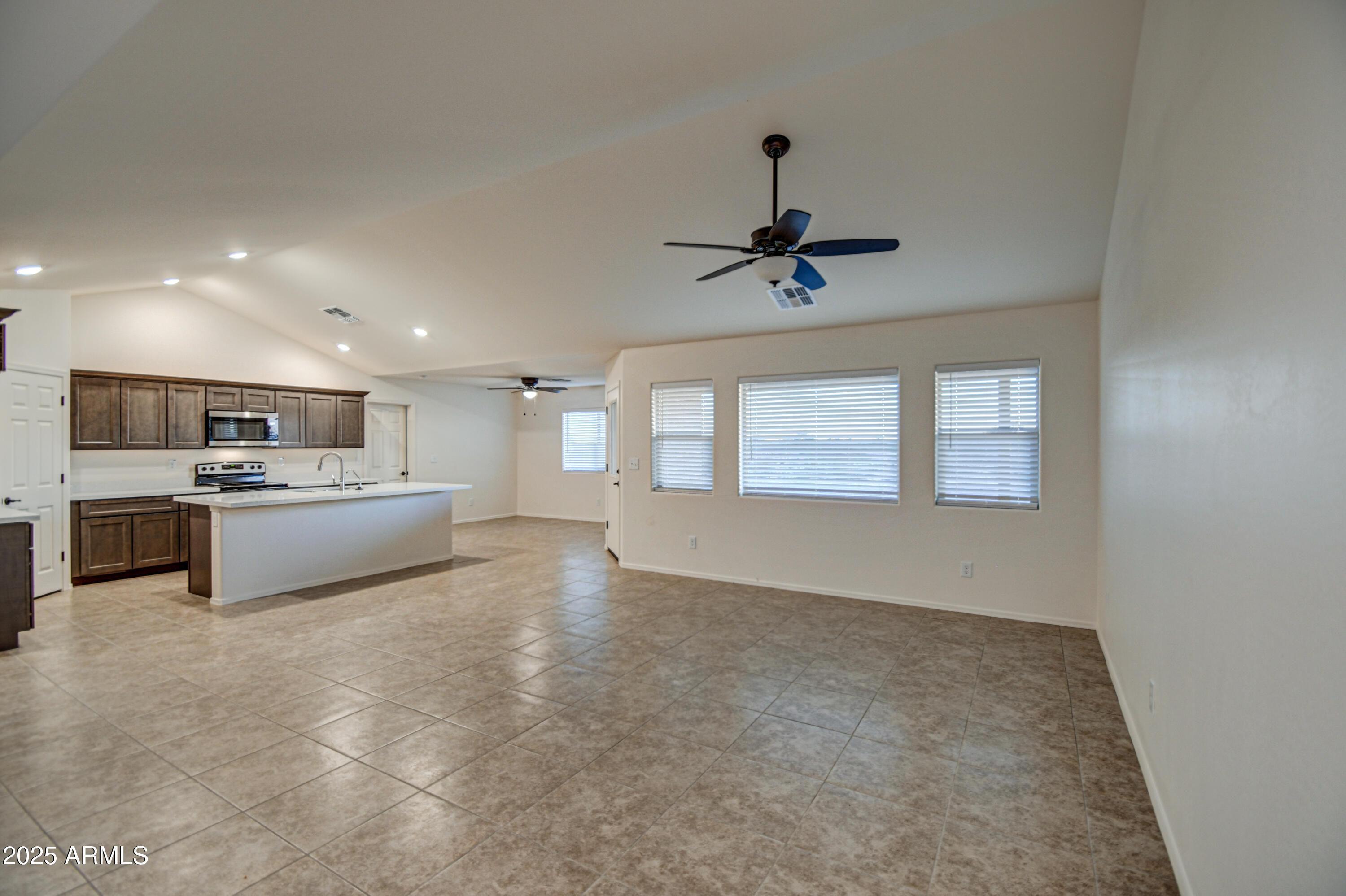 22955 W WHITE PINE Drive