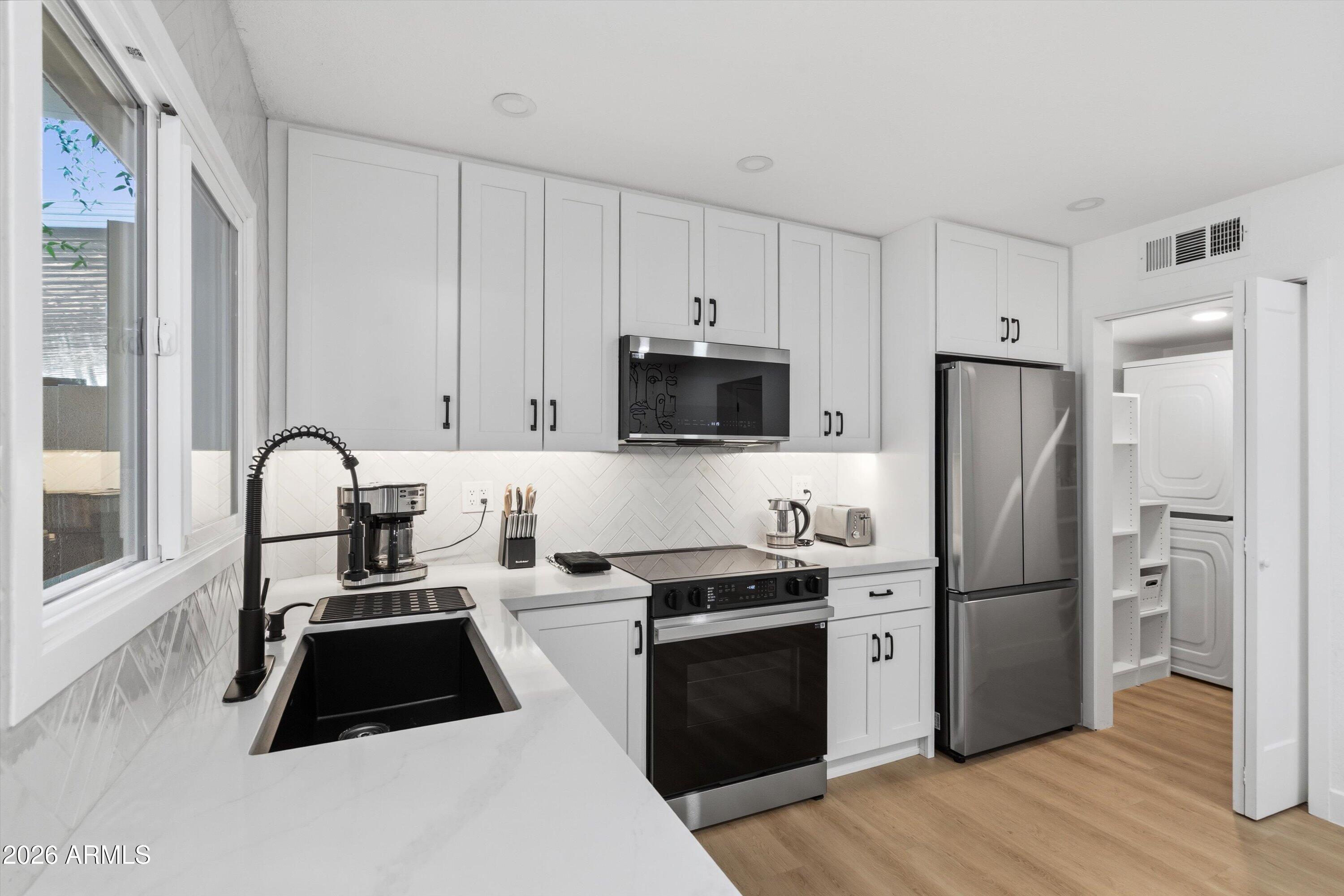 CASA GRANADA TOWNHOUSES - Residential