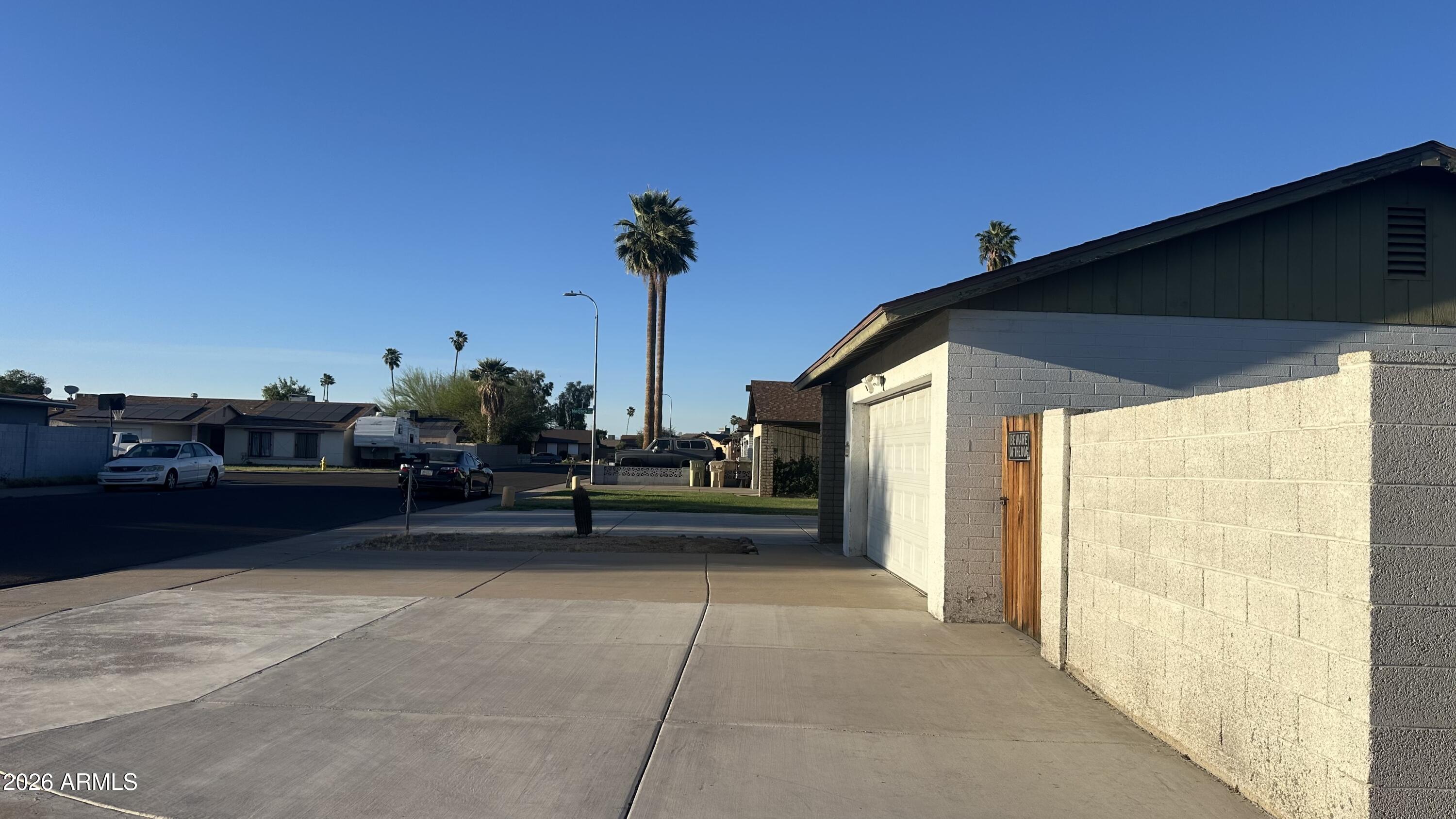 5101 N 69TH Drive