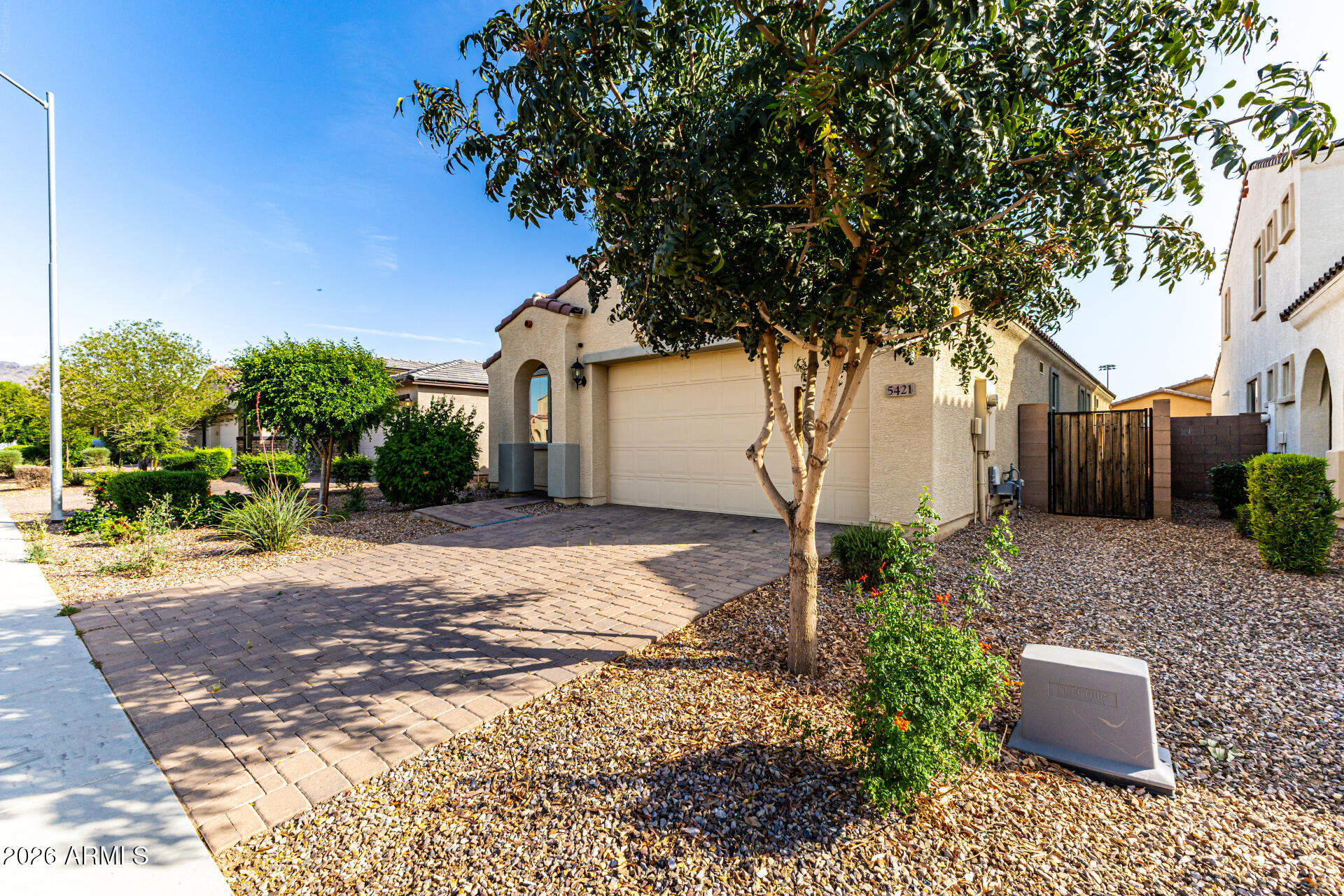 5421 W CHUCK BOX Road