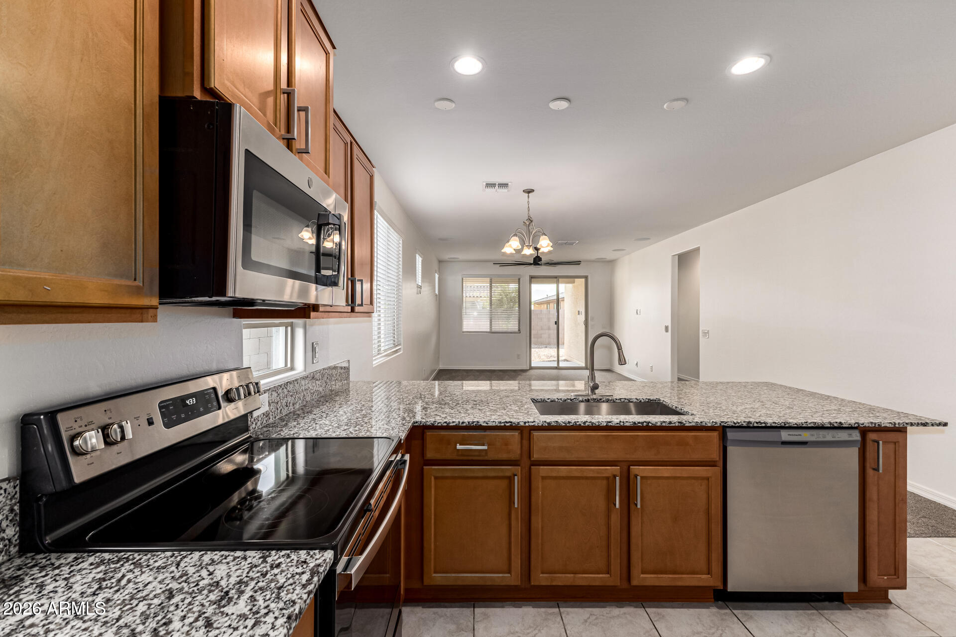 TIERRA MONTANA PHASE 1 PARCEL 9 REPLAT - Residential
